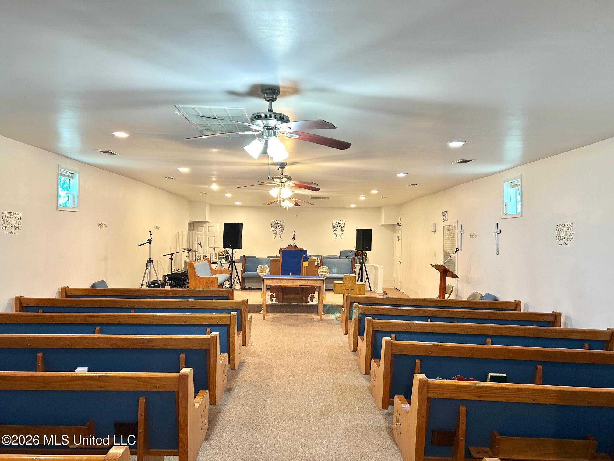 5530 Sanders Road Property Photo 10