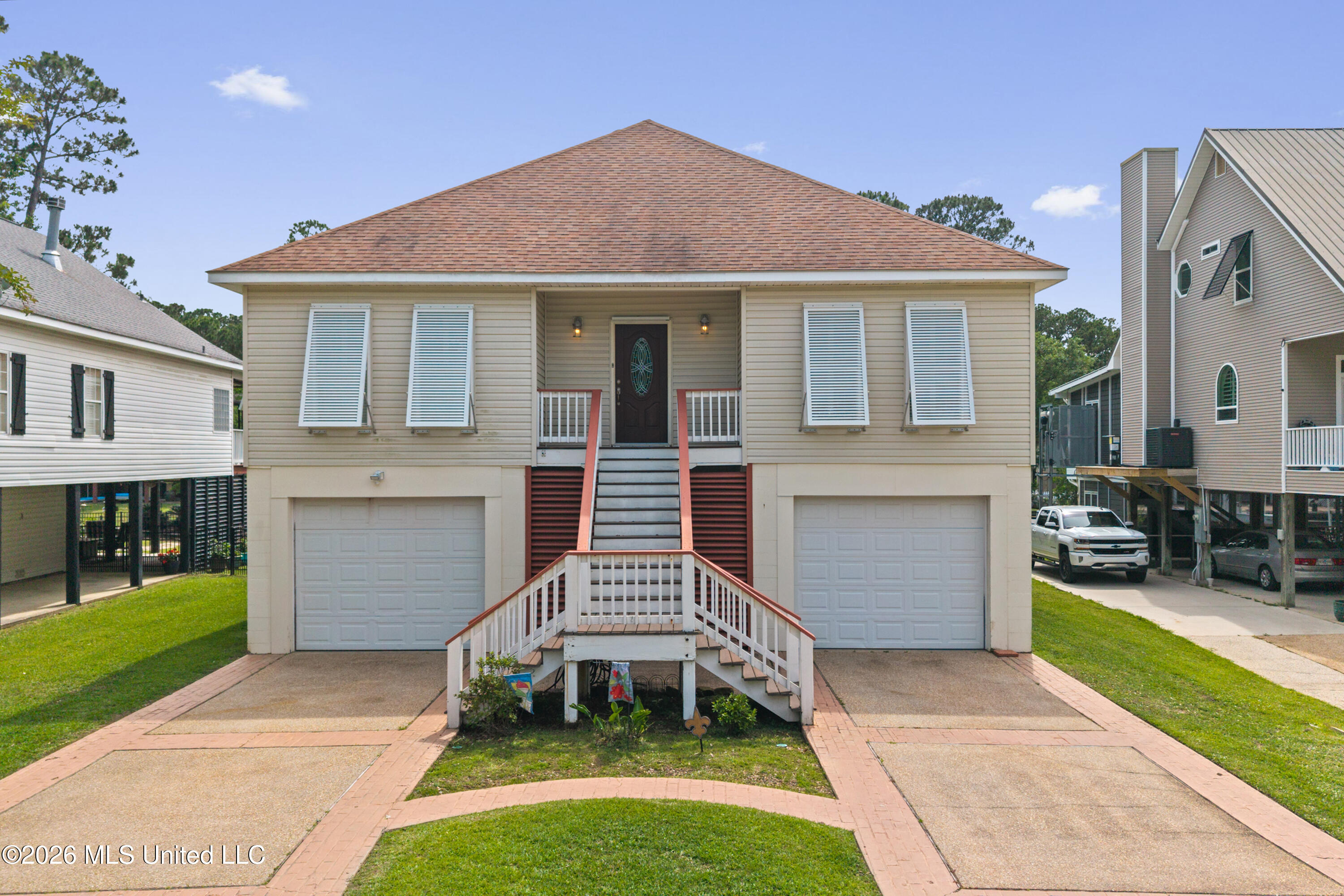 111 Ironwood Cove Property Photo 4