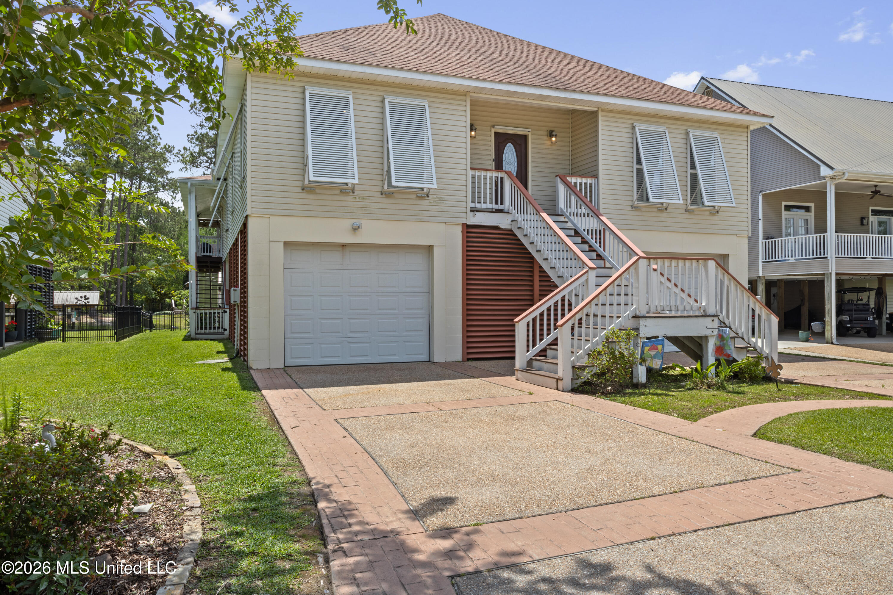 111 Ironwood Cove Property Photo 5