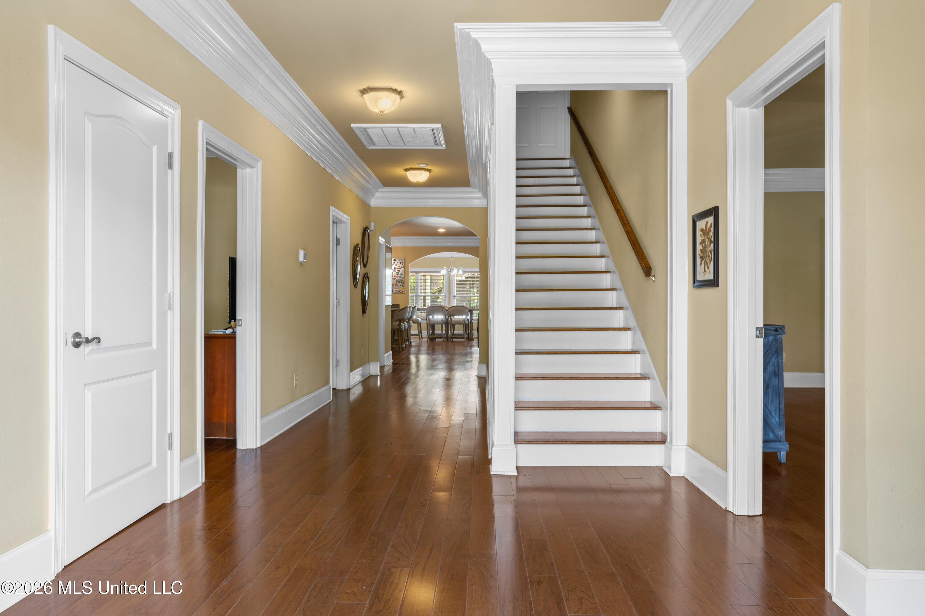 111 Ironwood Cove Property Photo 6