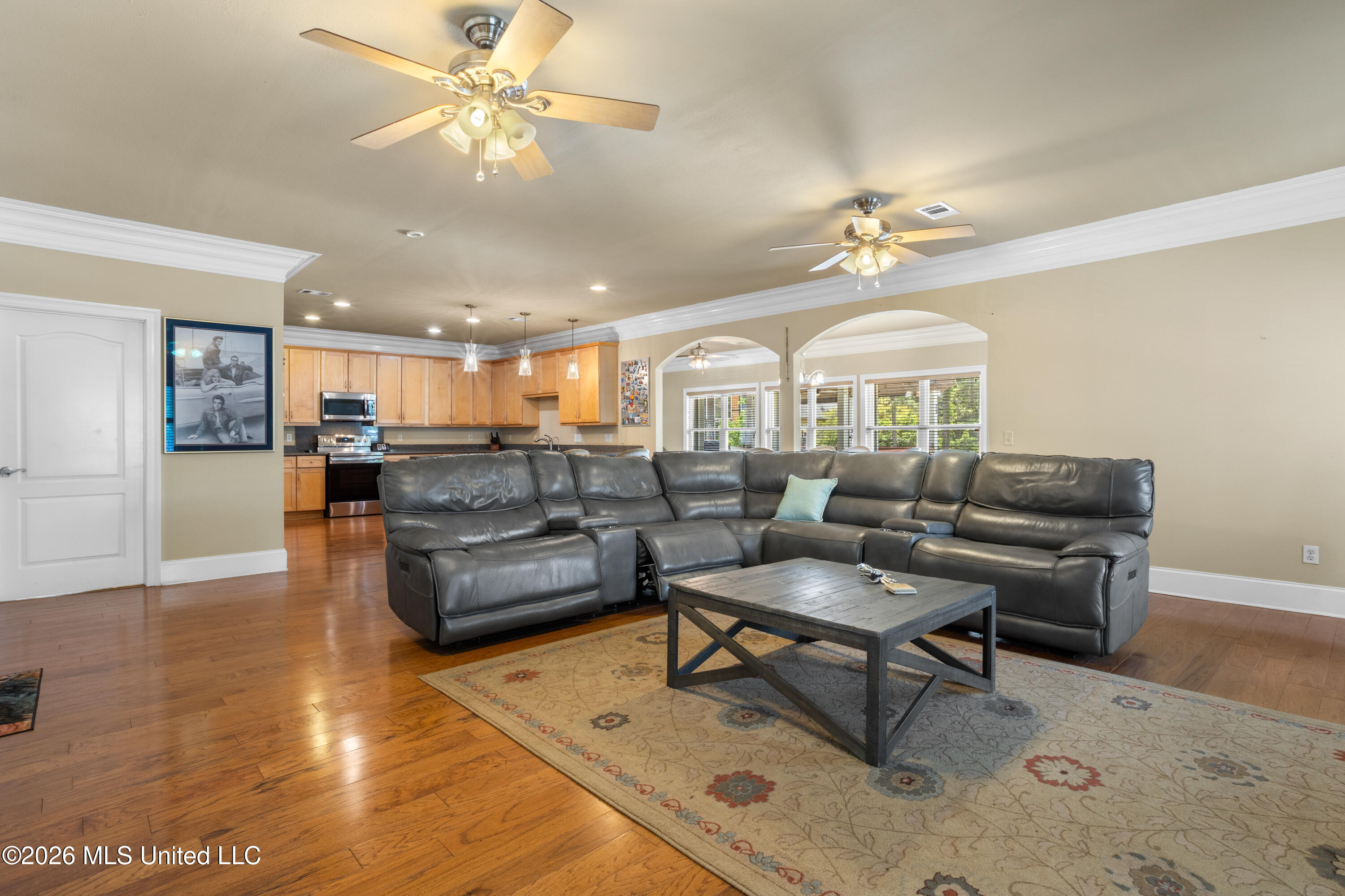 111 Ironwood Cove Property Photo 9
