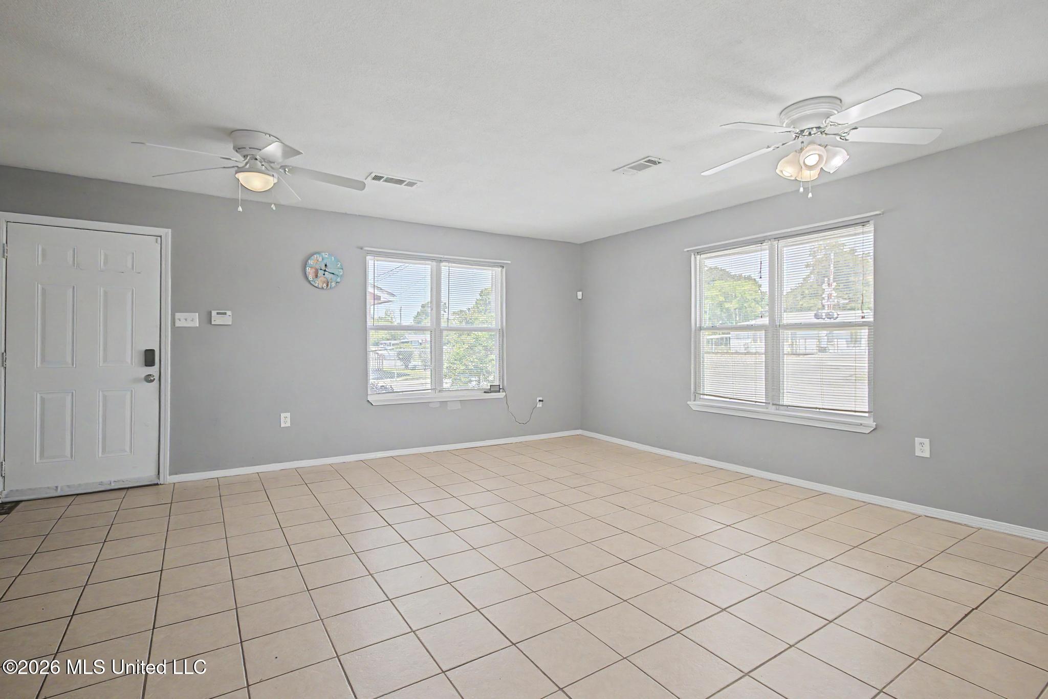 198 Keller Avenue Property Photo 2