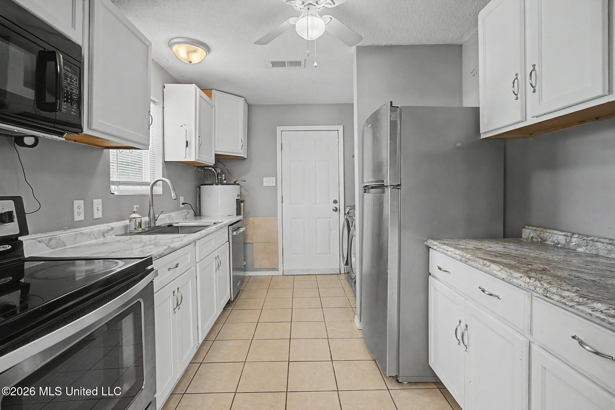 198 Keller Avenue Property Photo 5