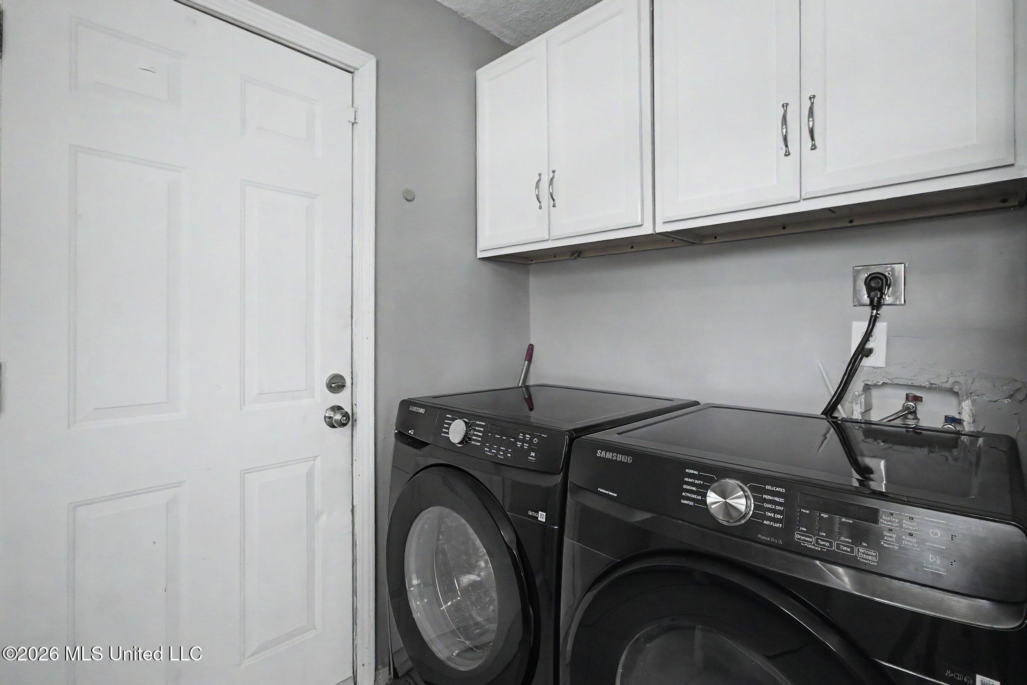 198 Keller Avenue Property Photo 7
