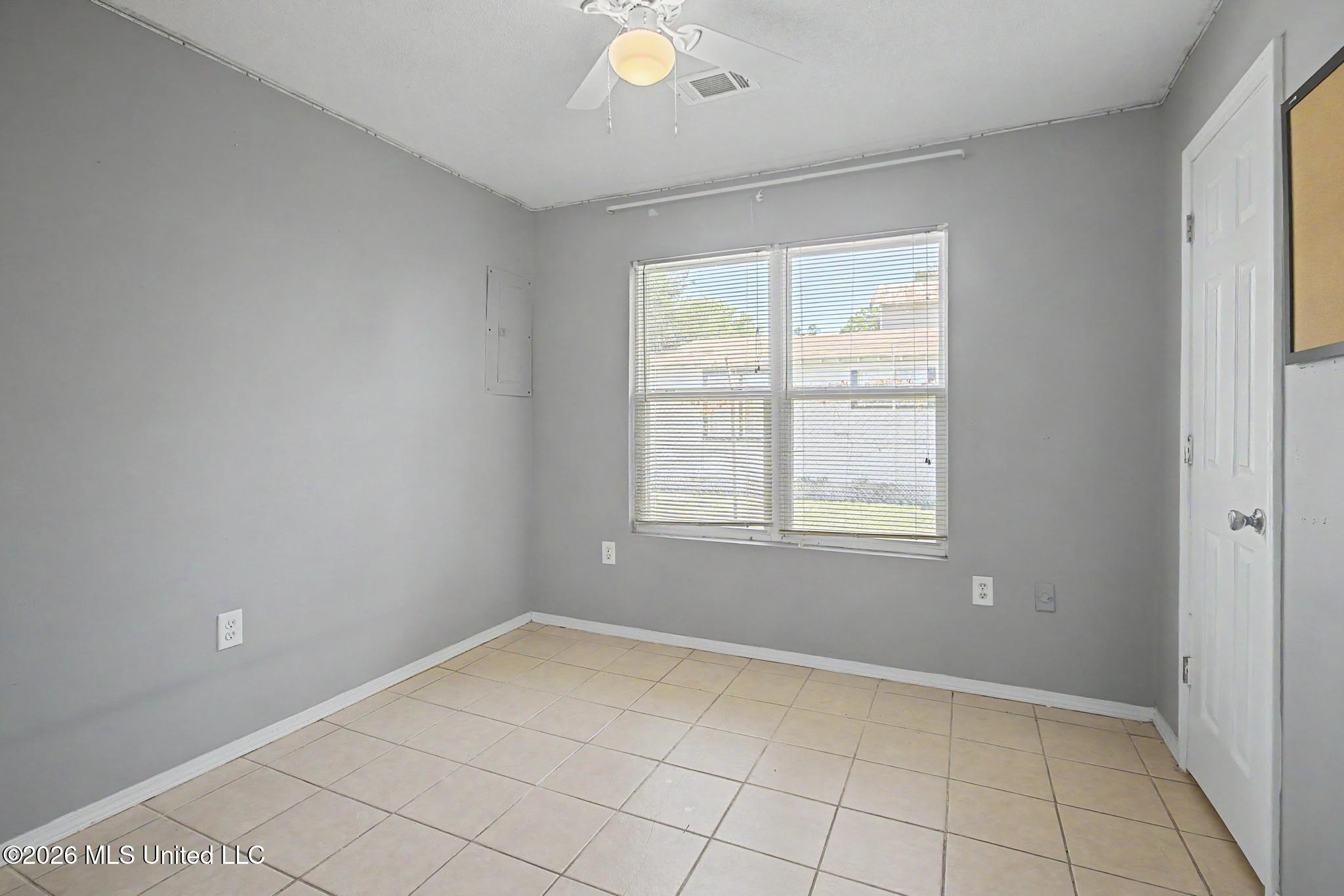 198 Keller Avenue Property Photo 9