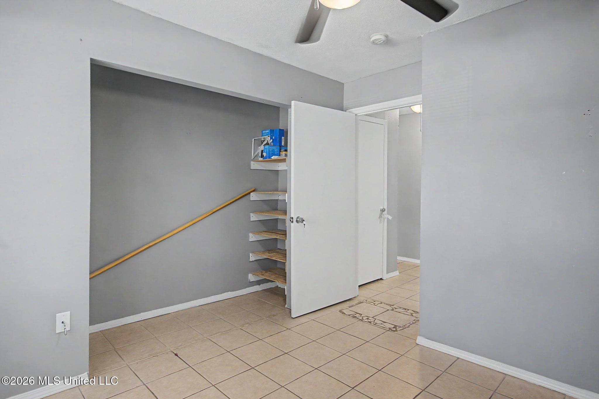 198 Keller Avenue Property Photo 10