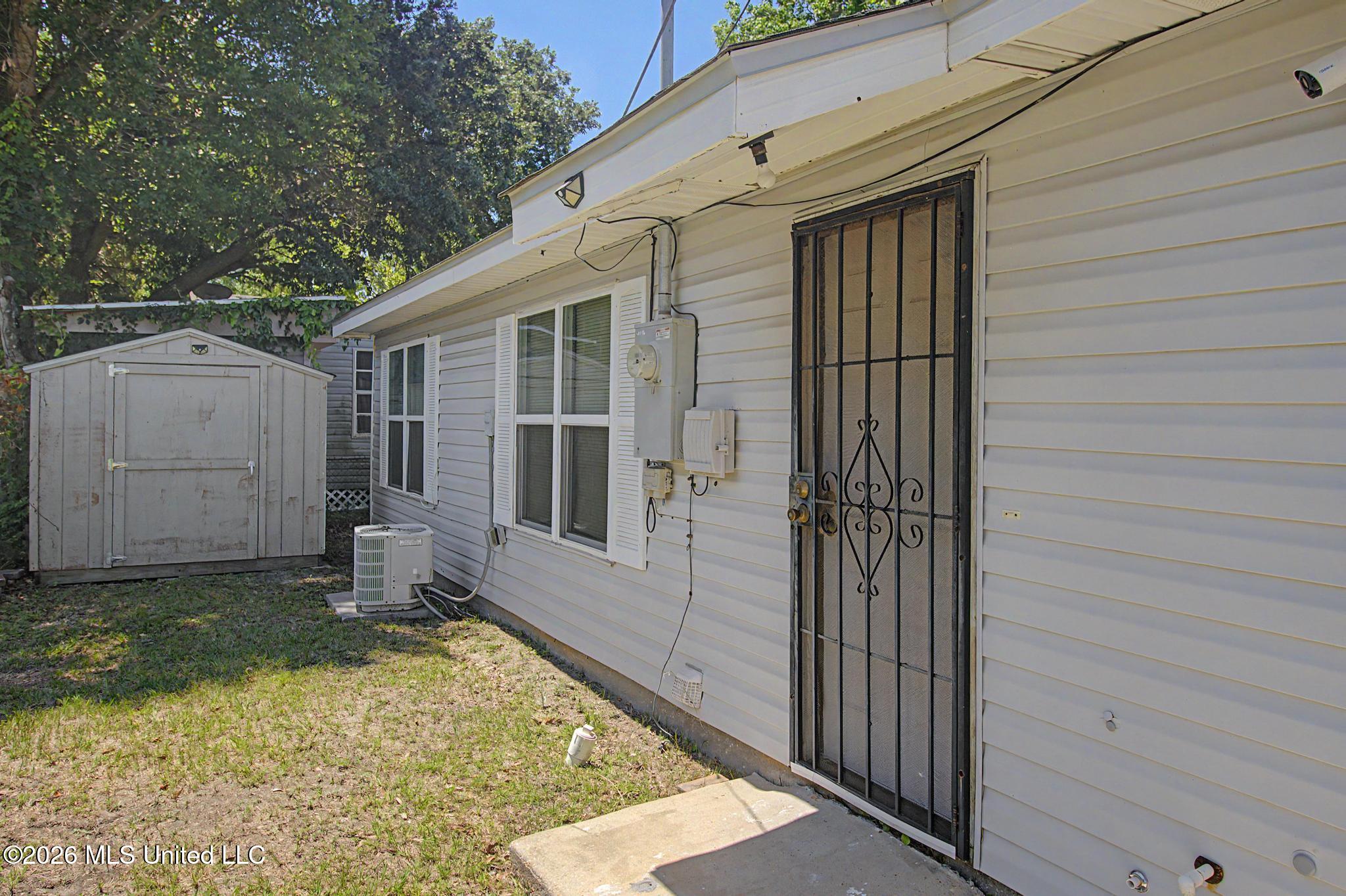 198 Keller Avenue Property Photo 17