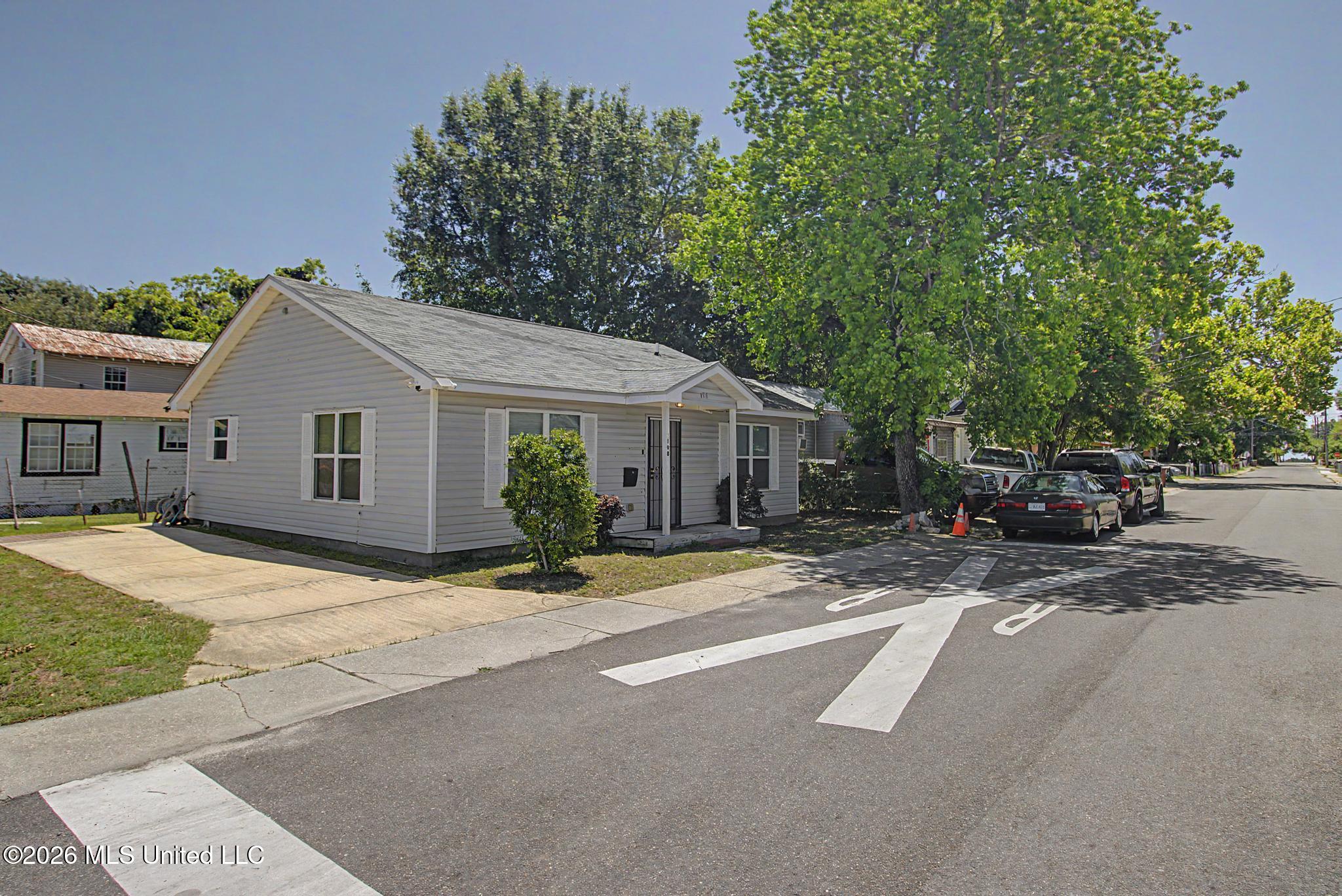 198 Keller Avenue Property Photo 18
