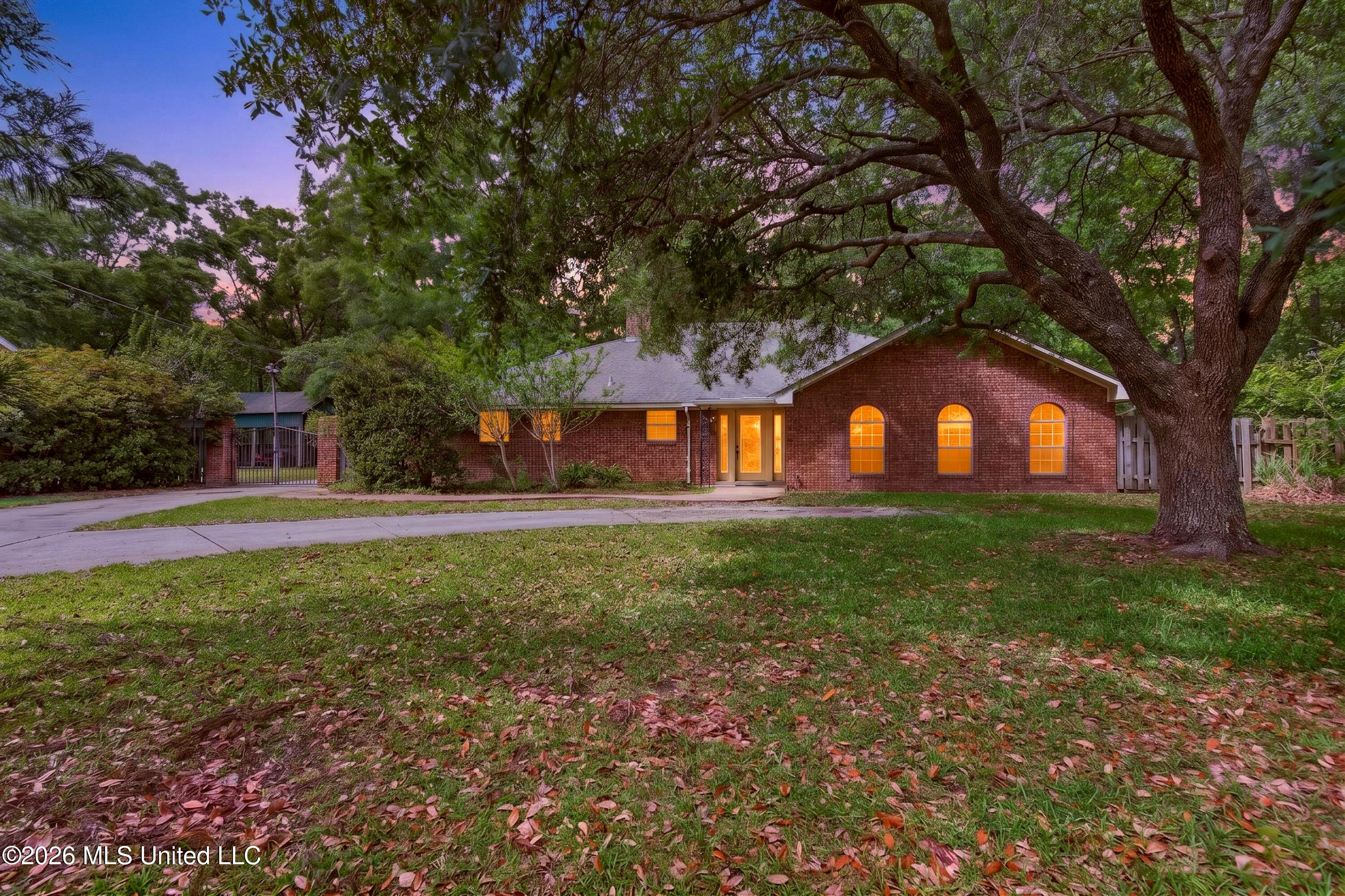 20536 Highway 53 Property Photo 1