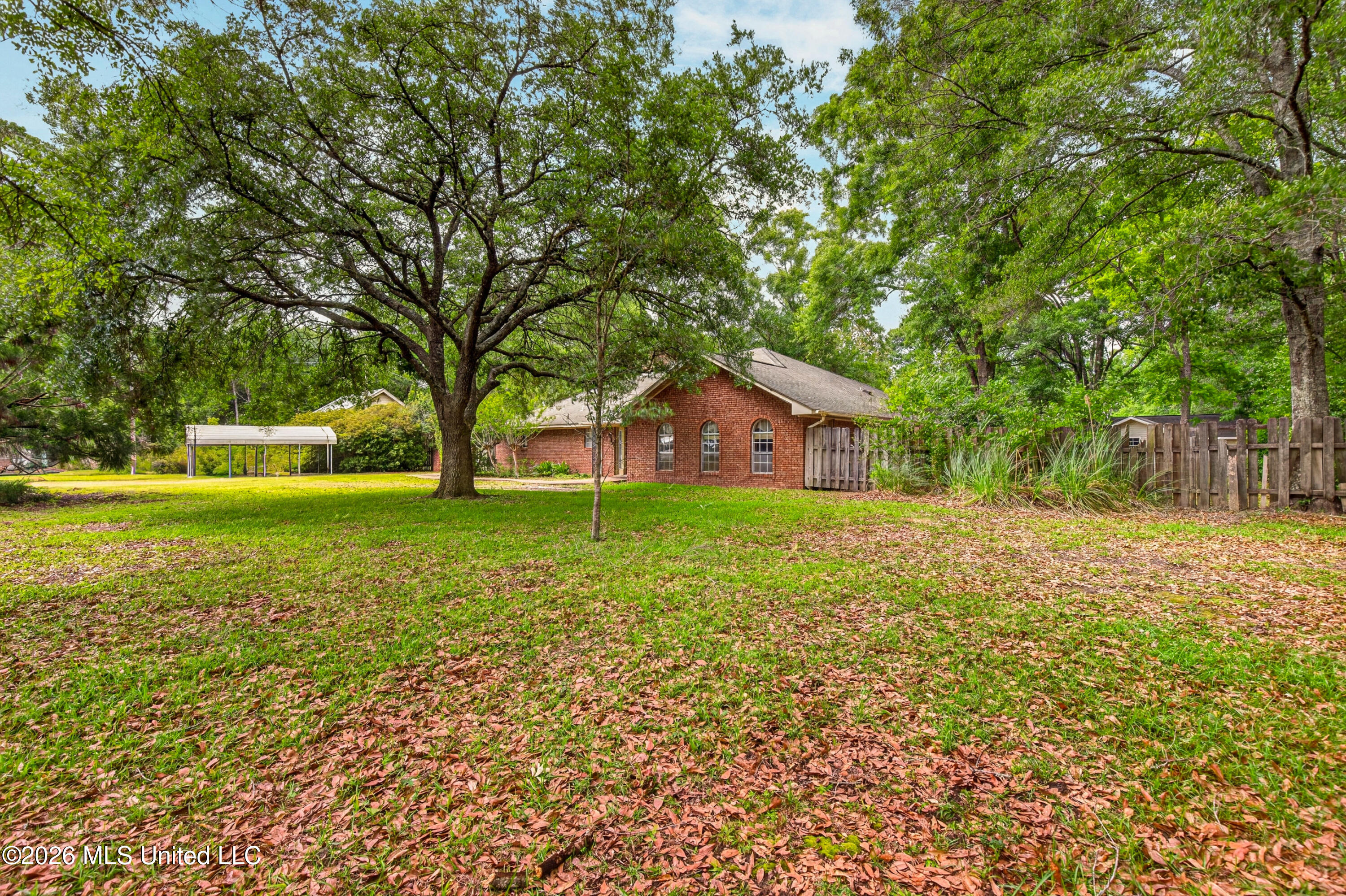 20536 Highway 53 Property Photo 3