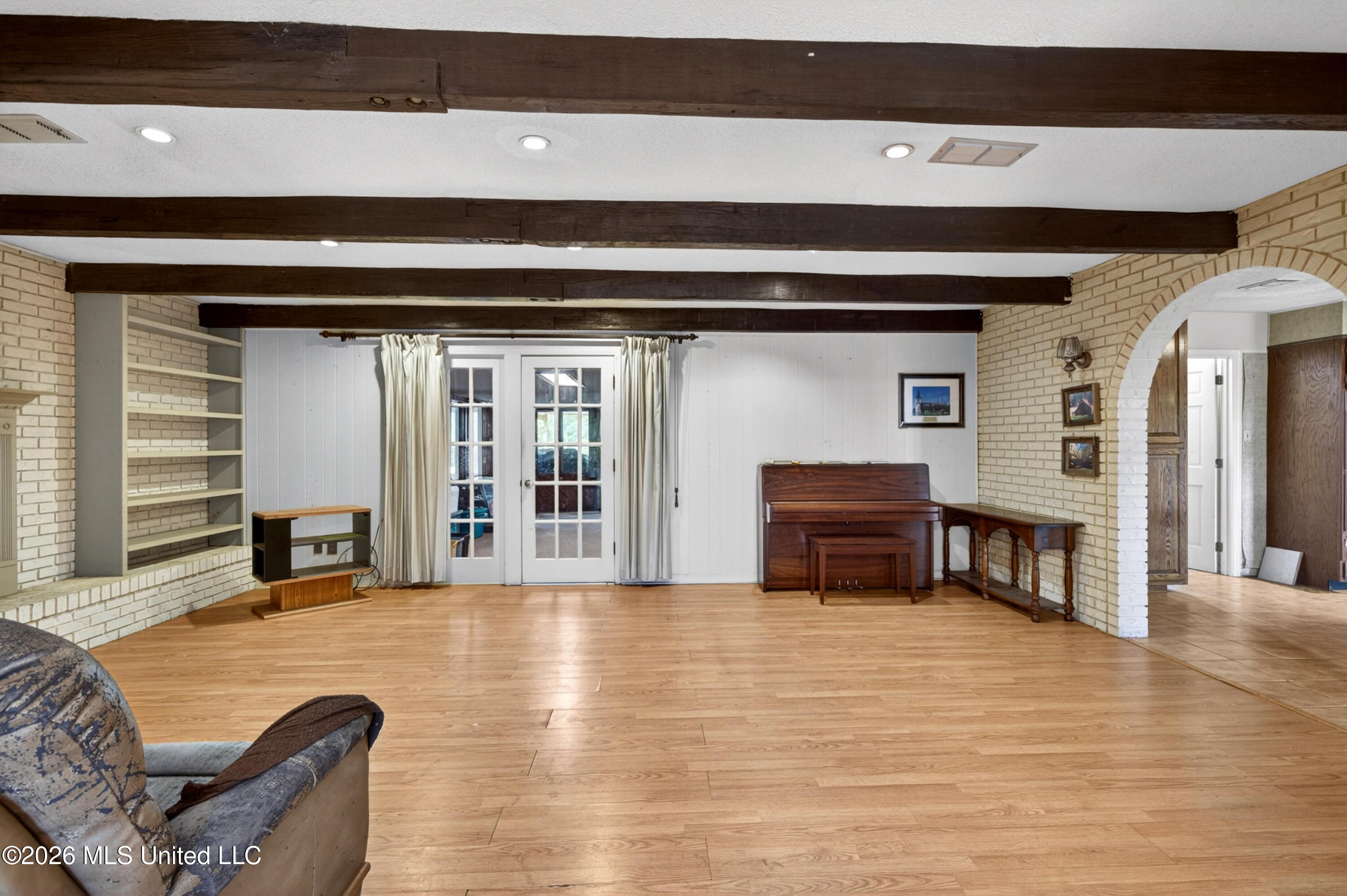 20536 Highway 53 Property Photo 14