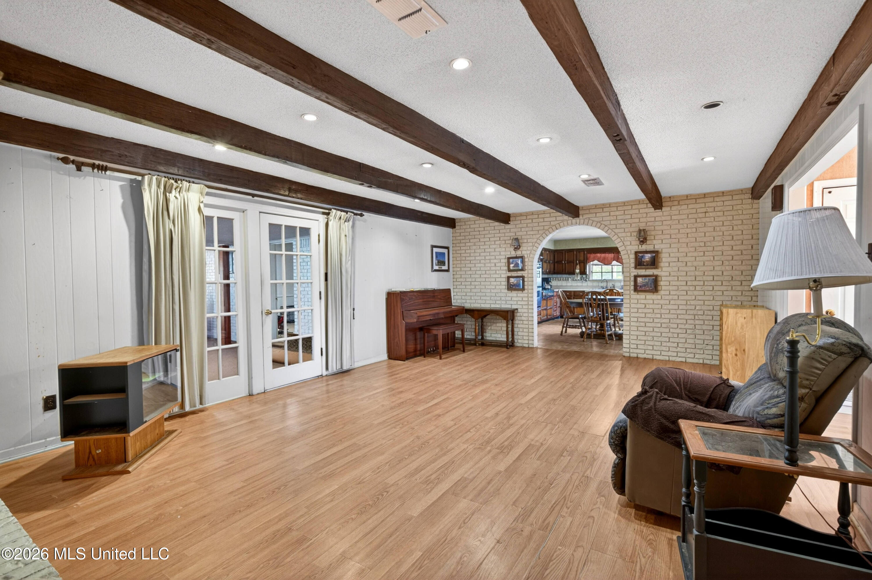 20536 Highway 53 Property Photo 15