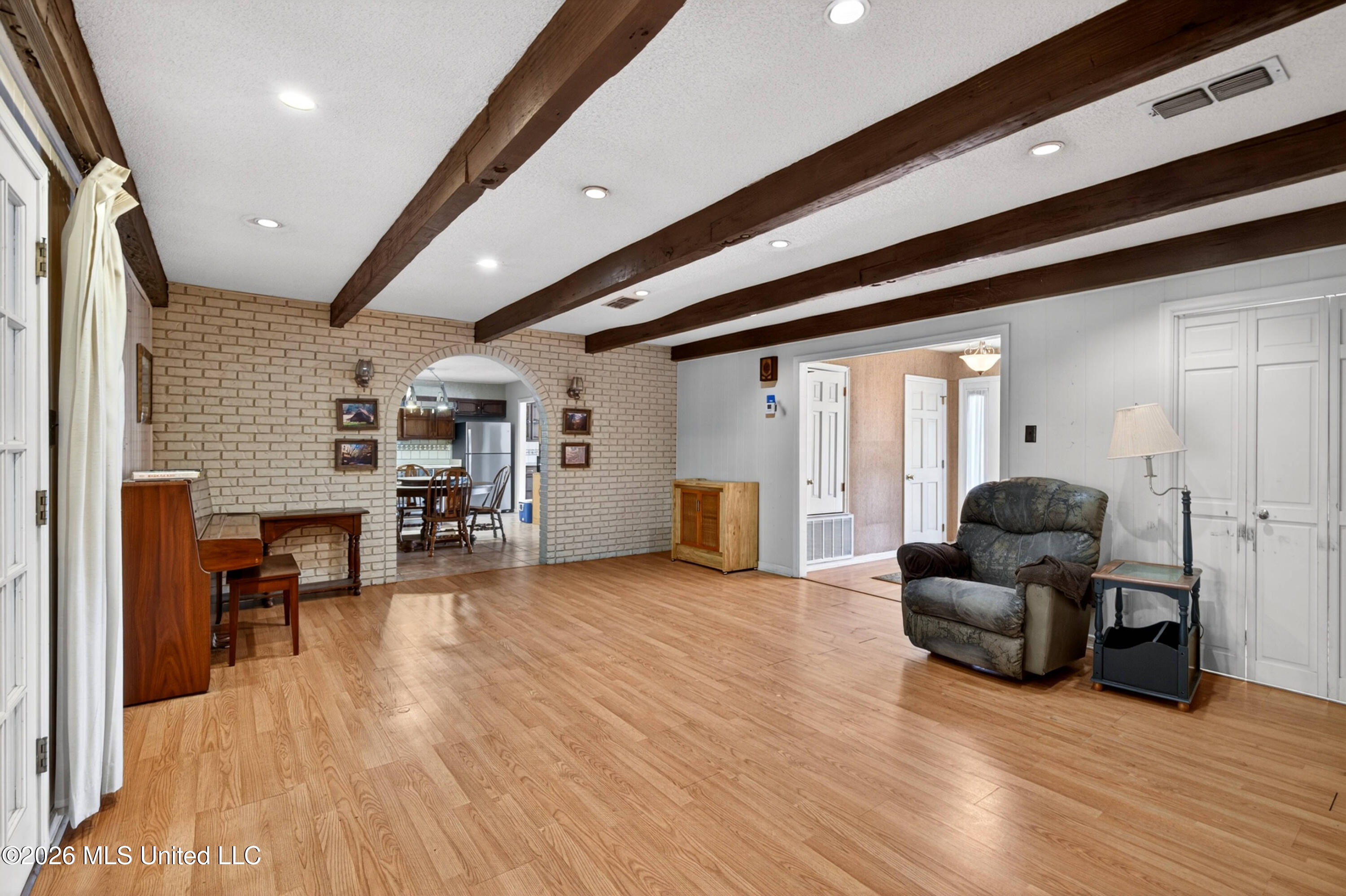 20536 Highway 53 Property Photo 16