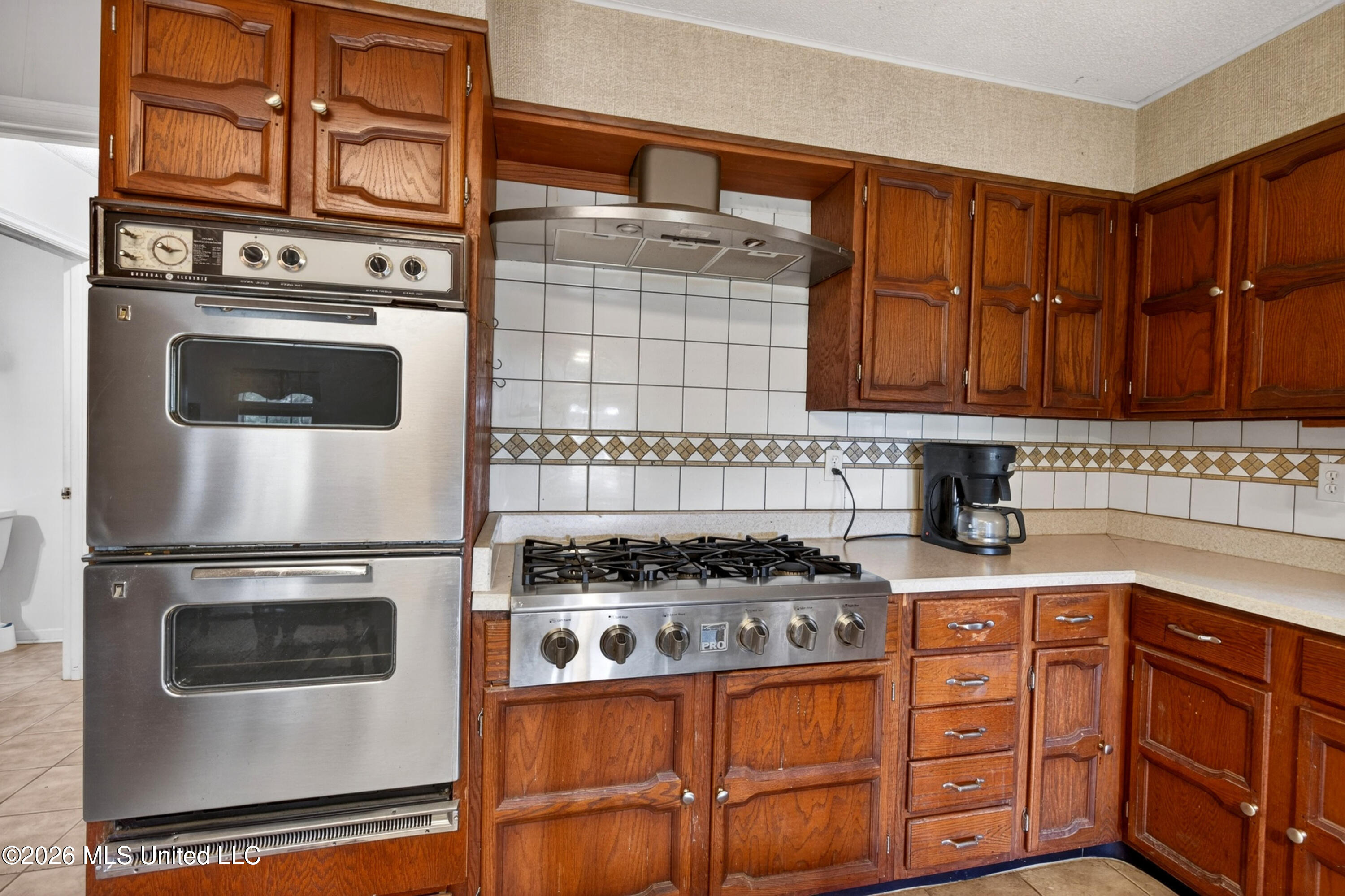 20536 Highway 53 Property Photo 23