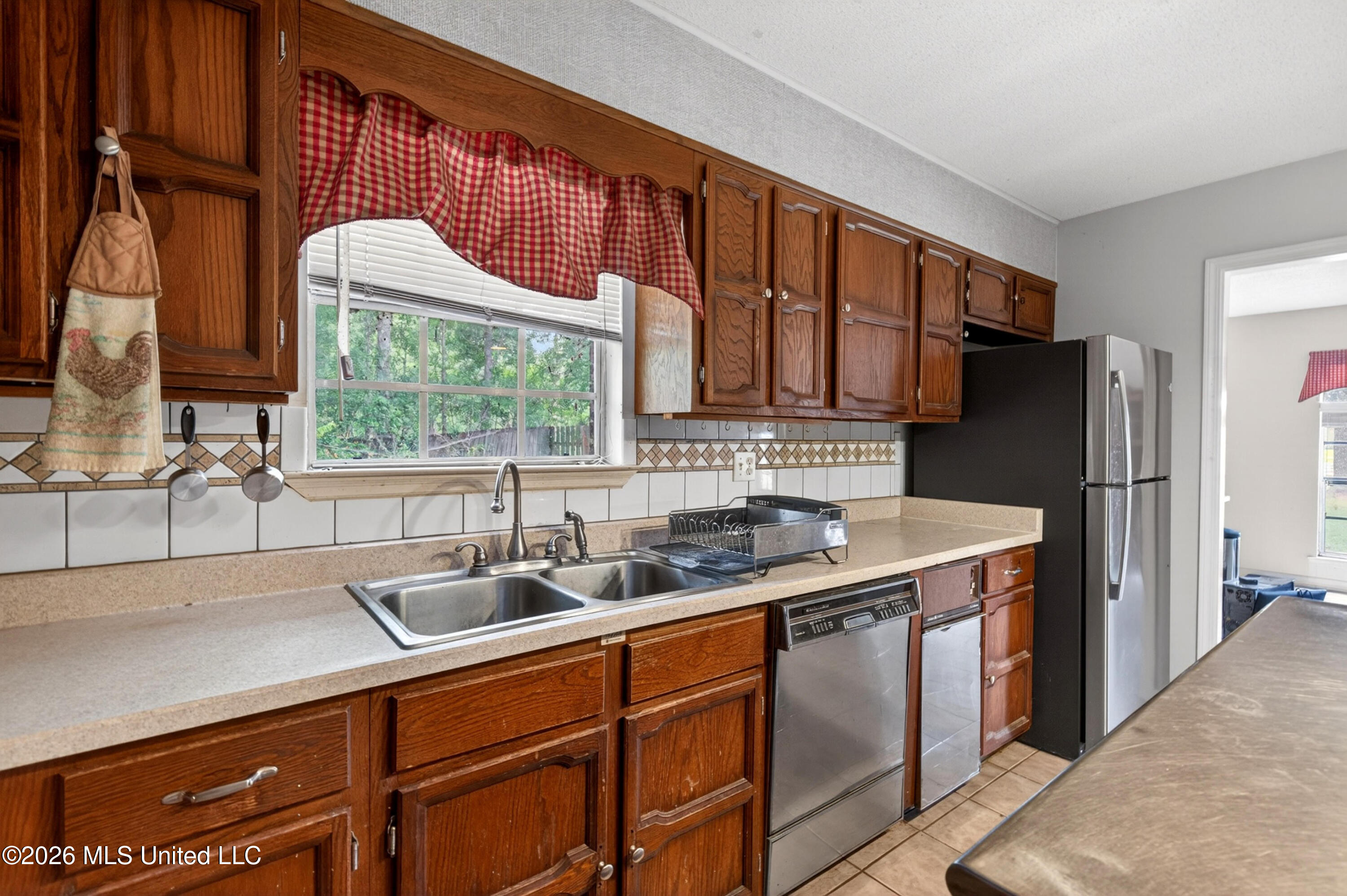20536 Highway 53 Property Photo 24