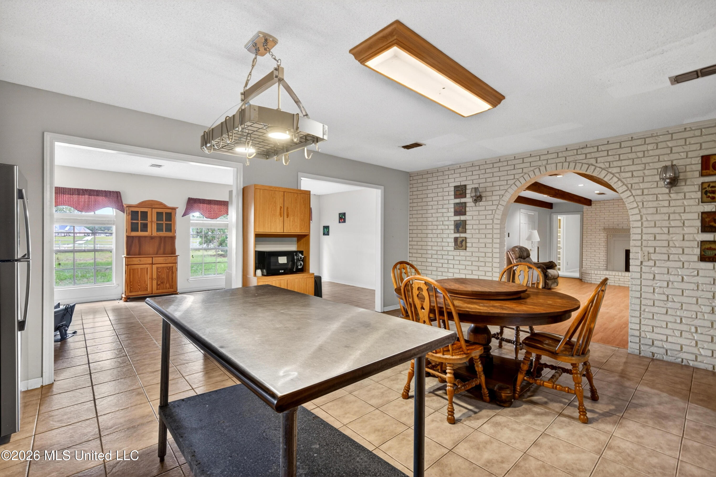 20536 Highway 53 Property Photo 25