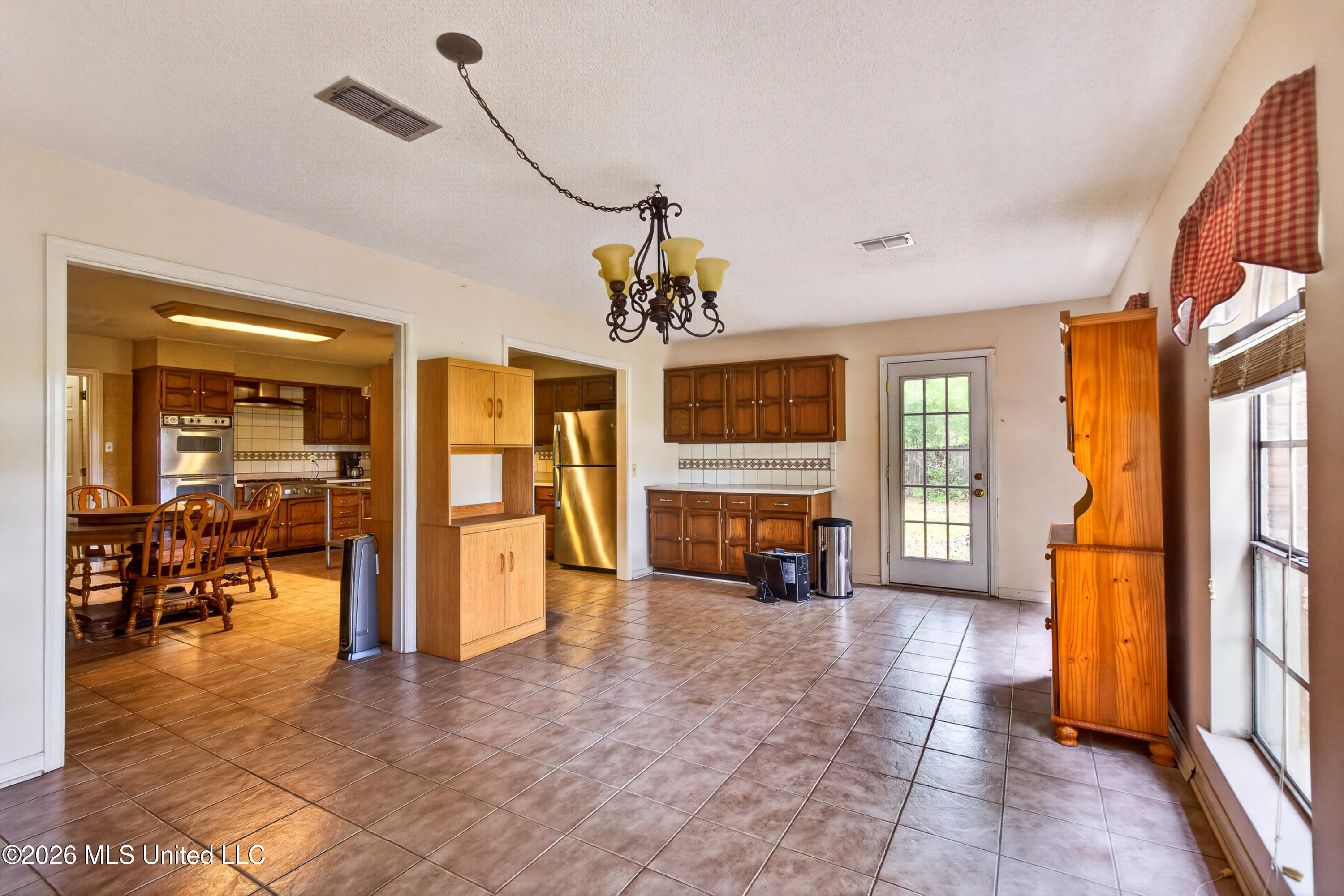 20536 Highway 53 Property Photo 28