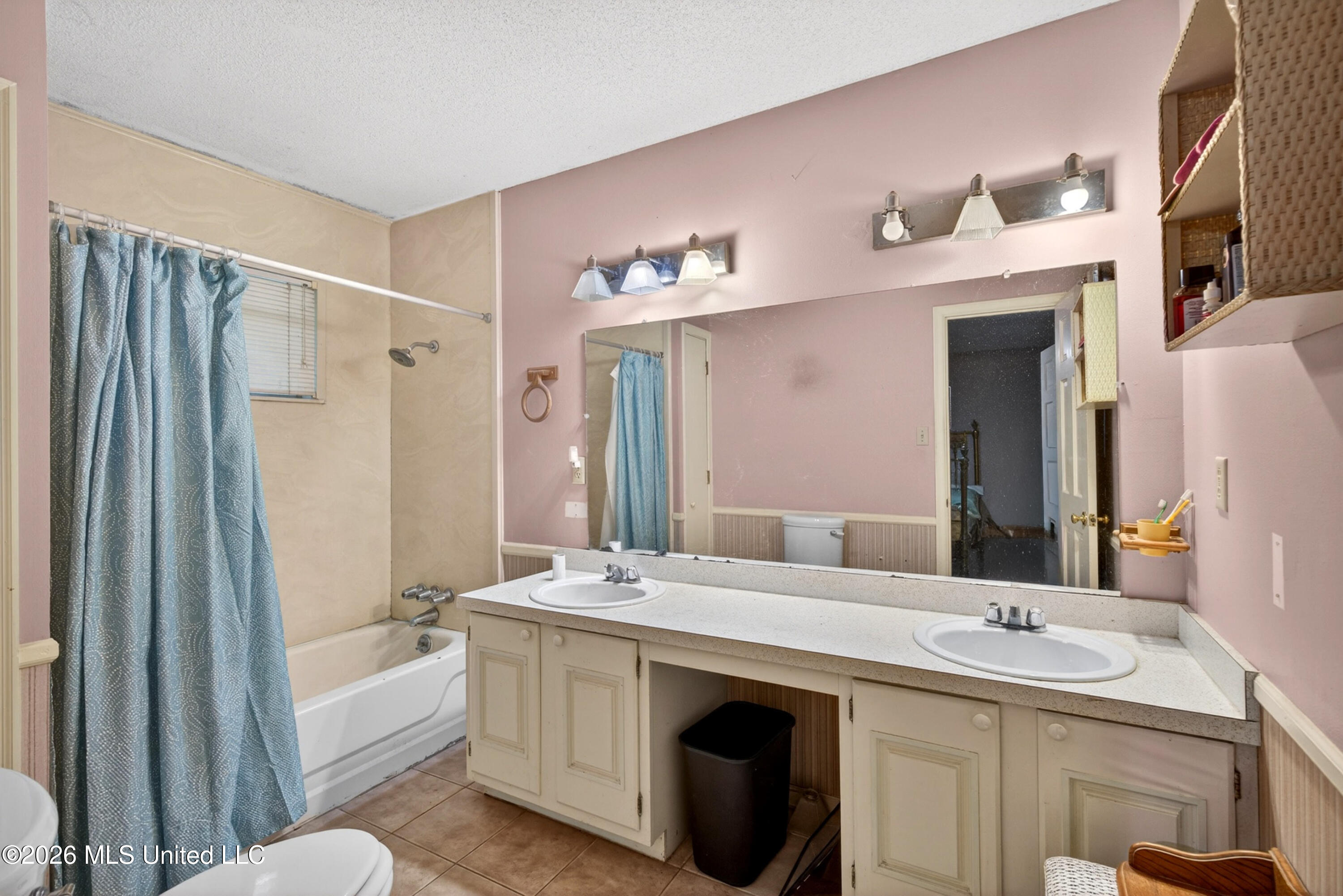 20536 Highway 53 Property Photo 40