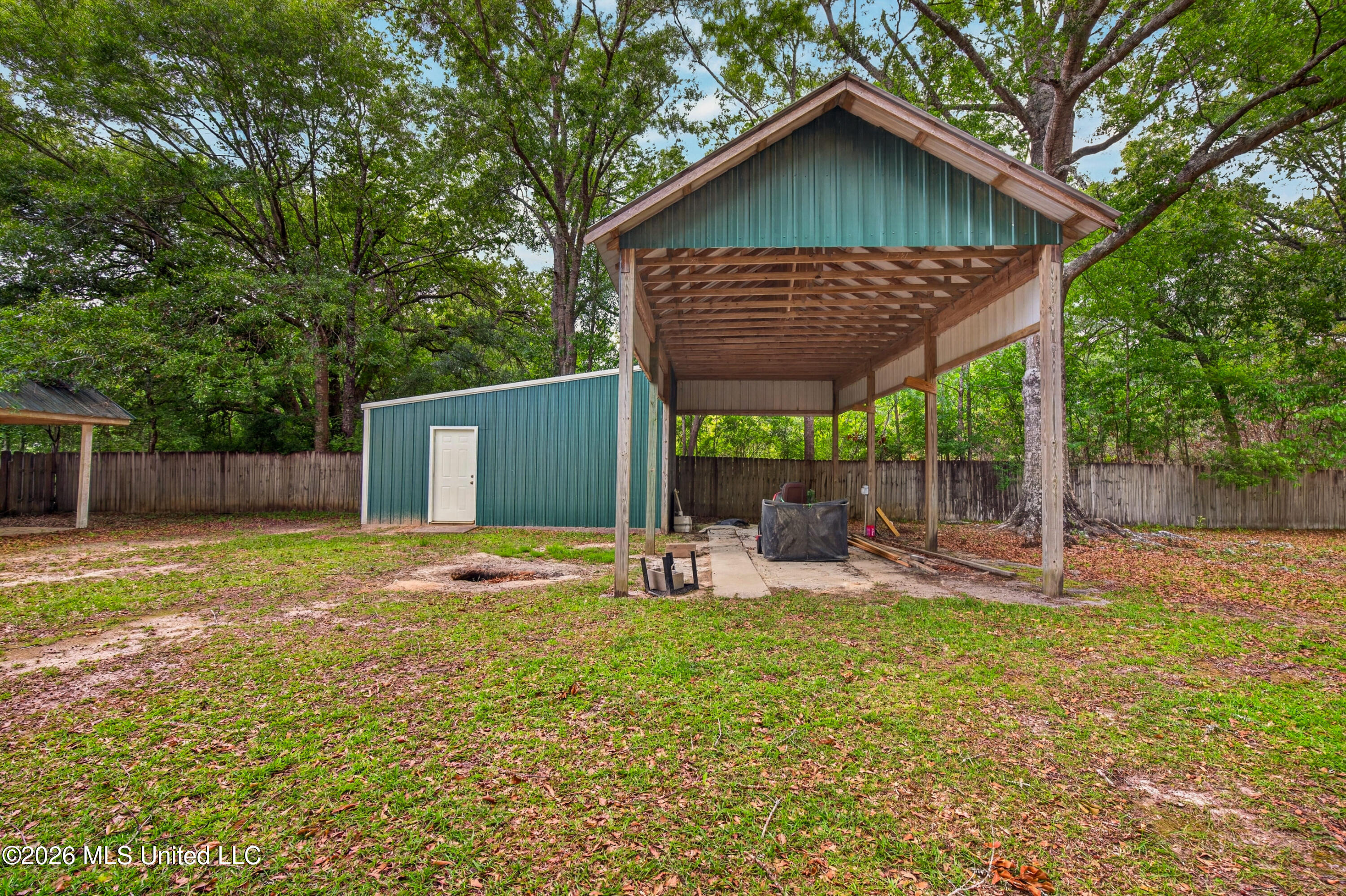 20536 Highway 53 Property Photo 51