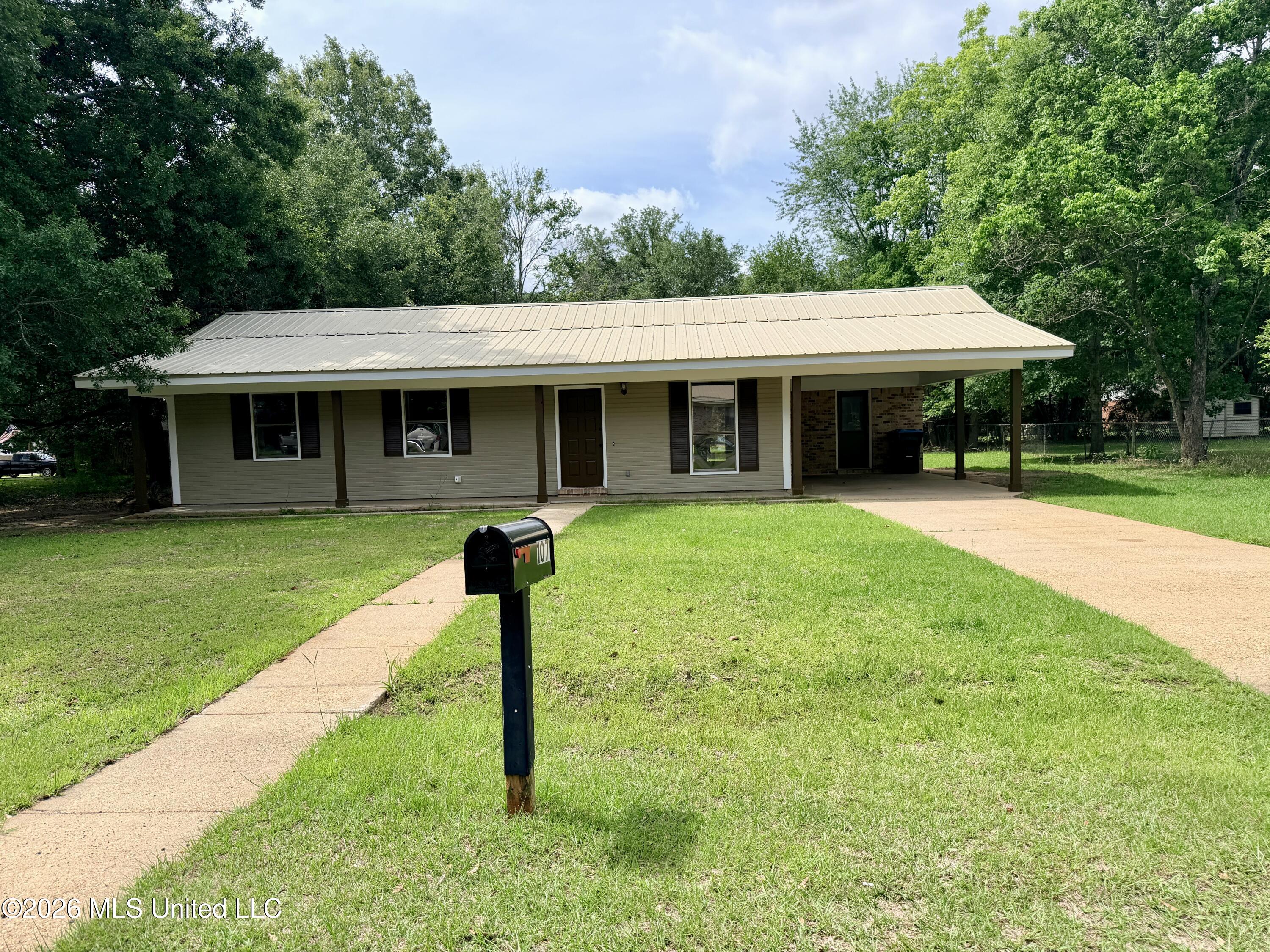 107 Driftwood Drive Property Photo 23