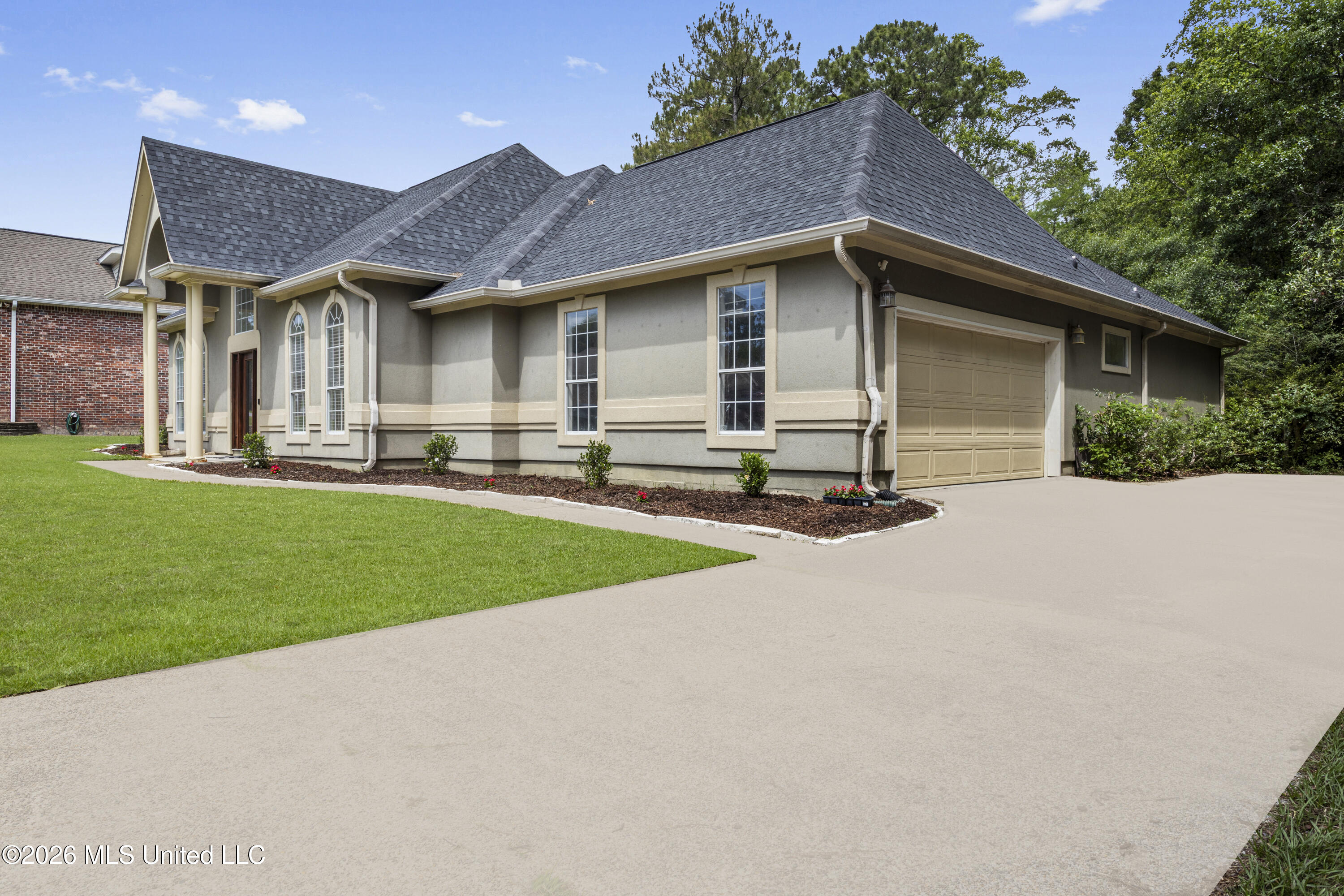 19633 Champion Circle Property Photo 42