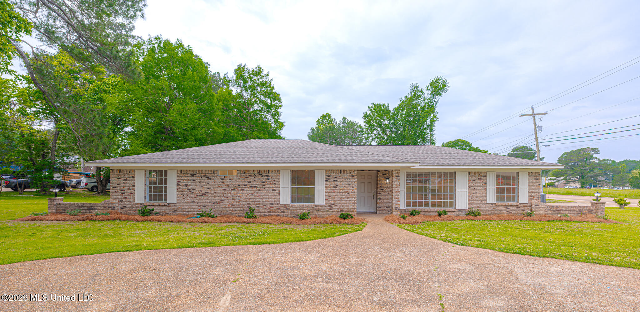 1206 Sunset Drive Property Photo 1