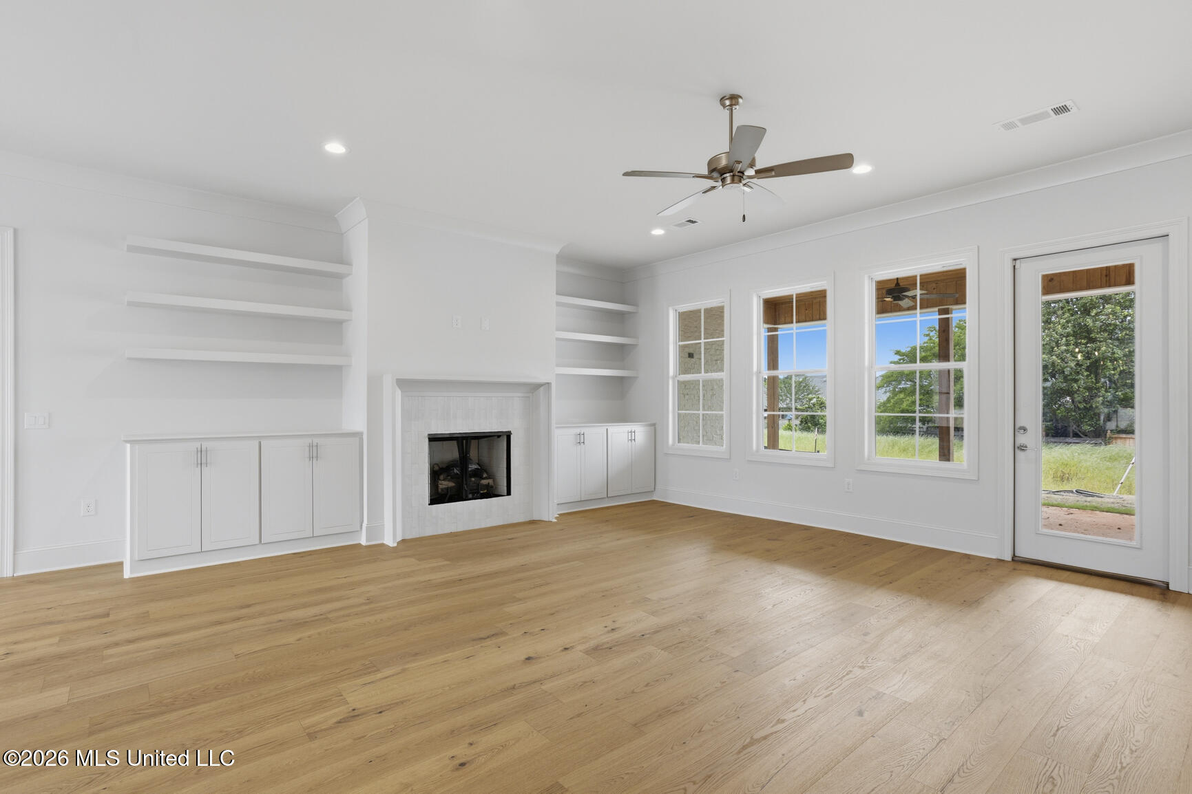 252 Caroline Boulevard Property Photo 7