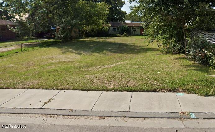 827 Elder Street Property Photo 2