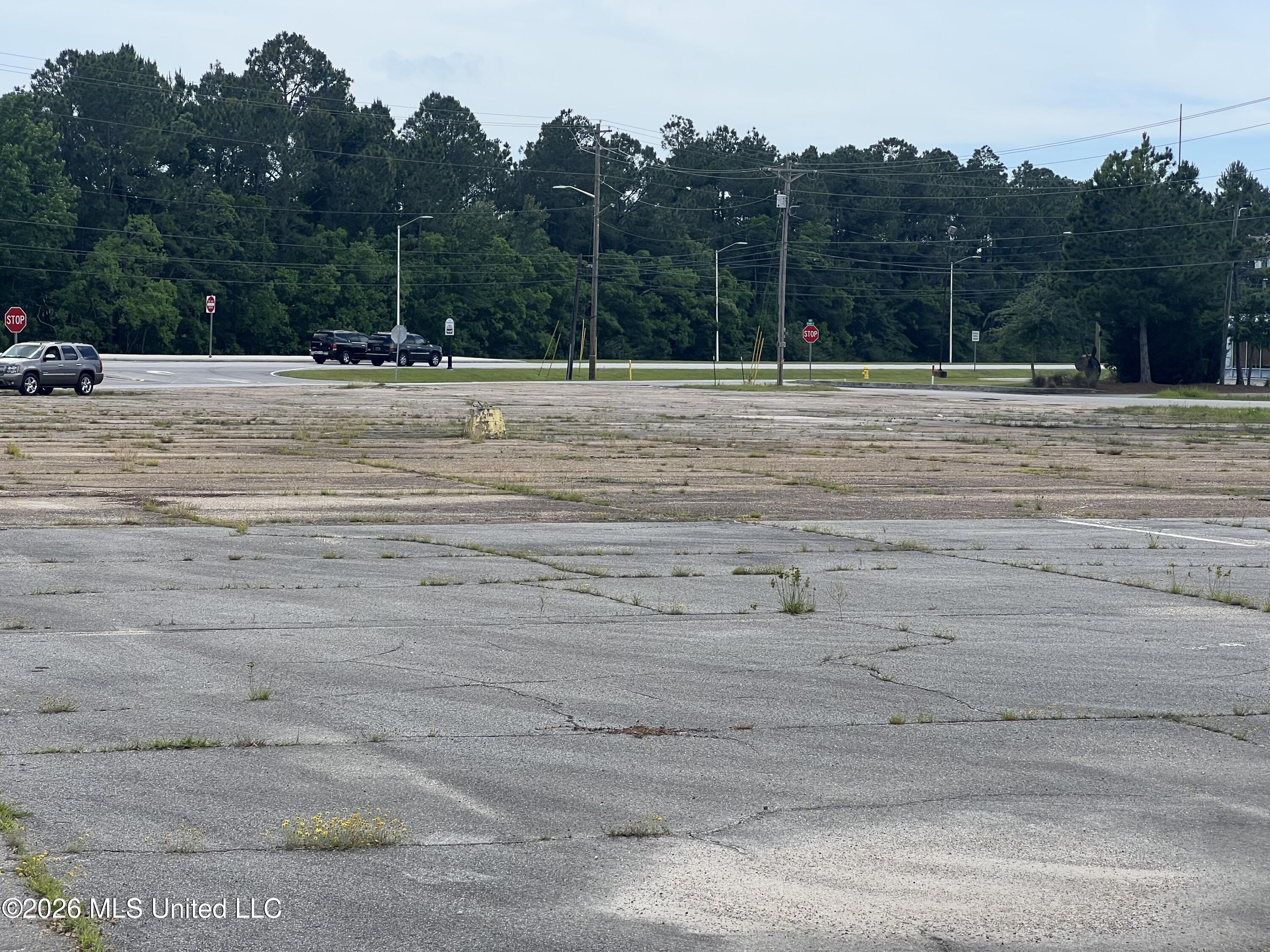 Denny Avenue Property Photo 3