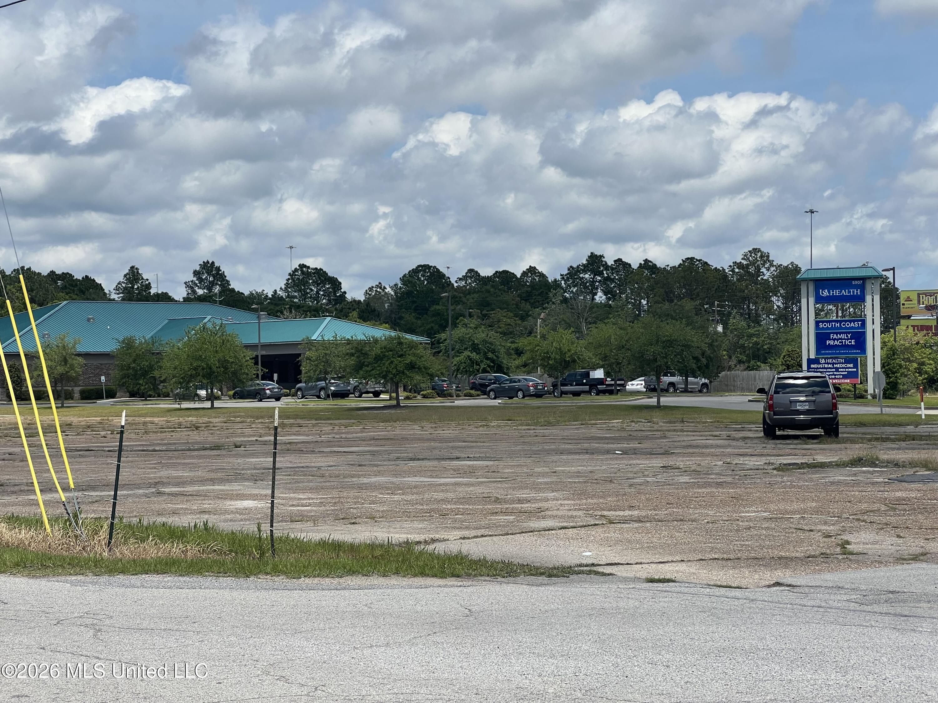 Denny Avenue Property Photo 8