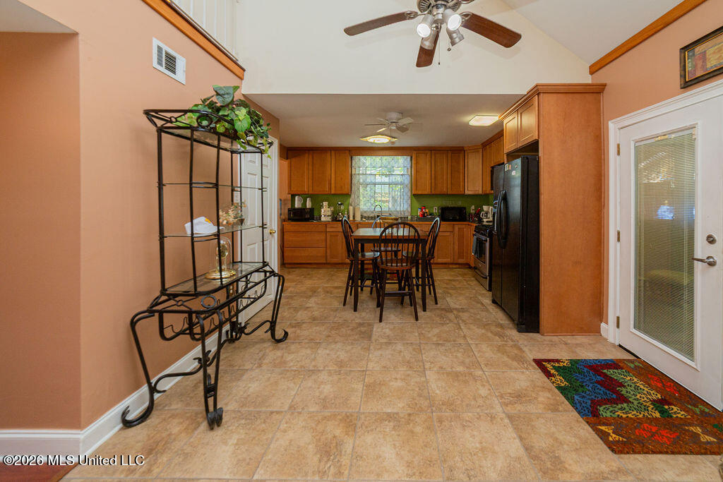 5199 Jacksonville Drive Property Photo 8