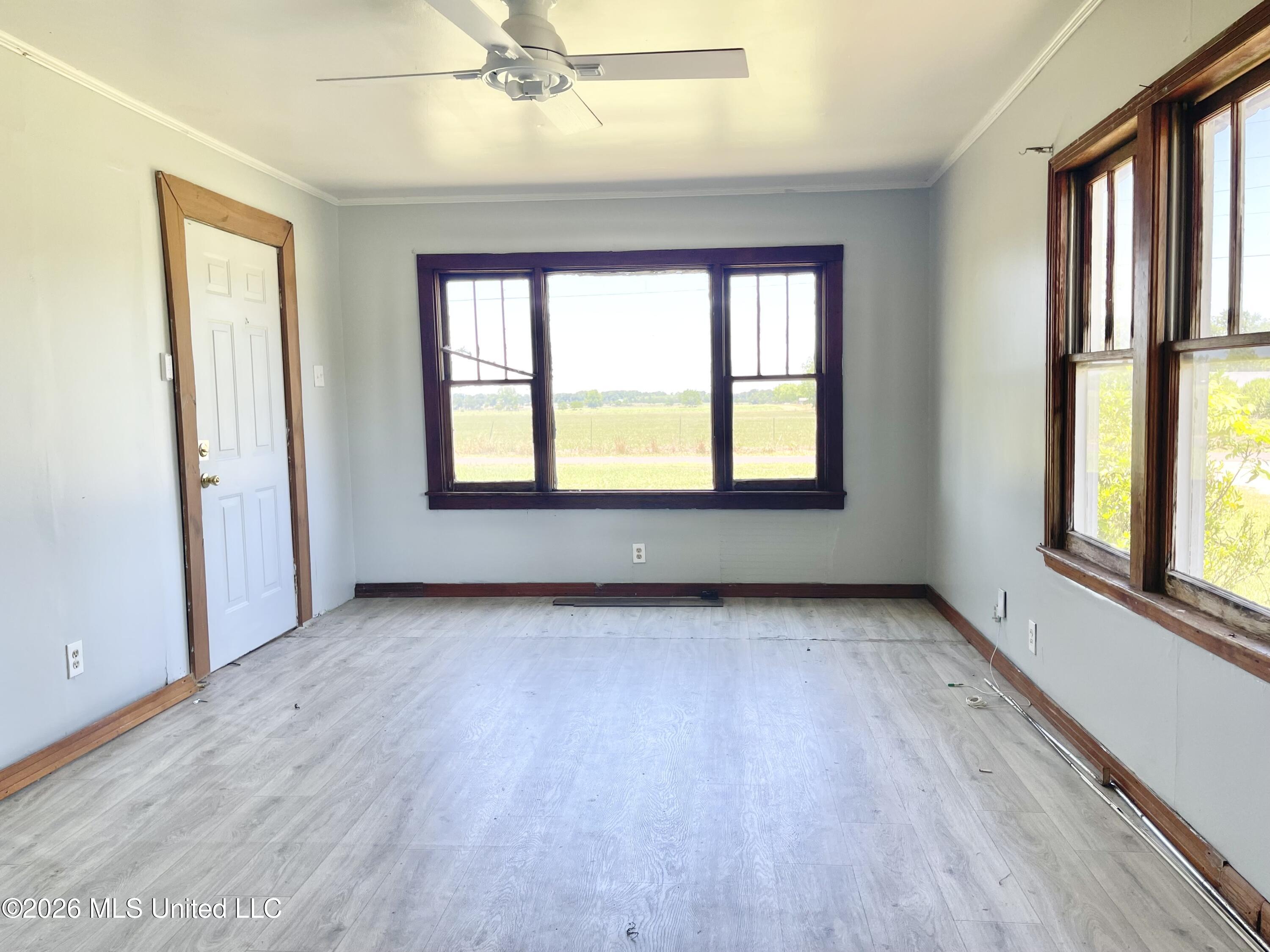 2269 Old Mobile Highway Property Photo 4