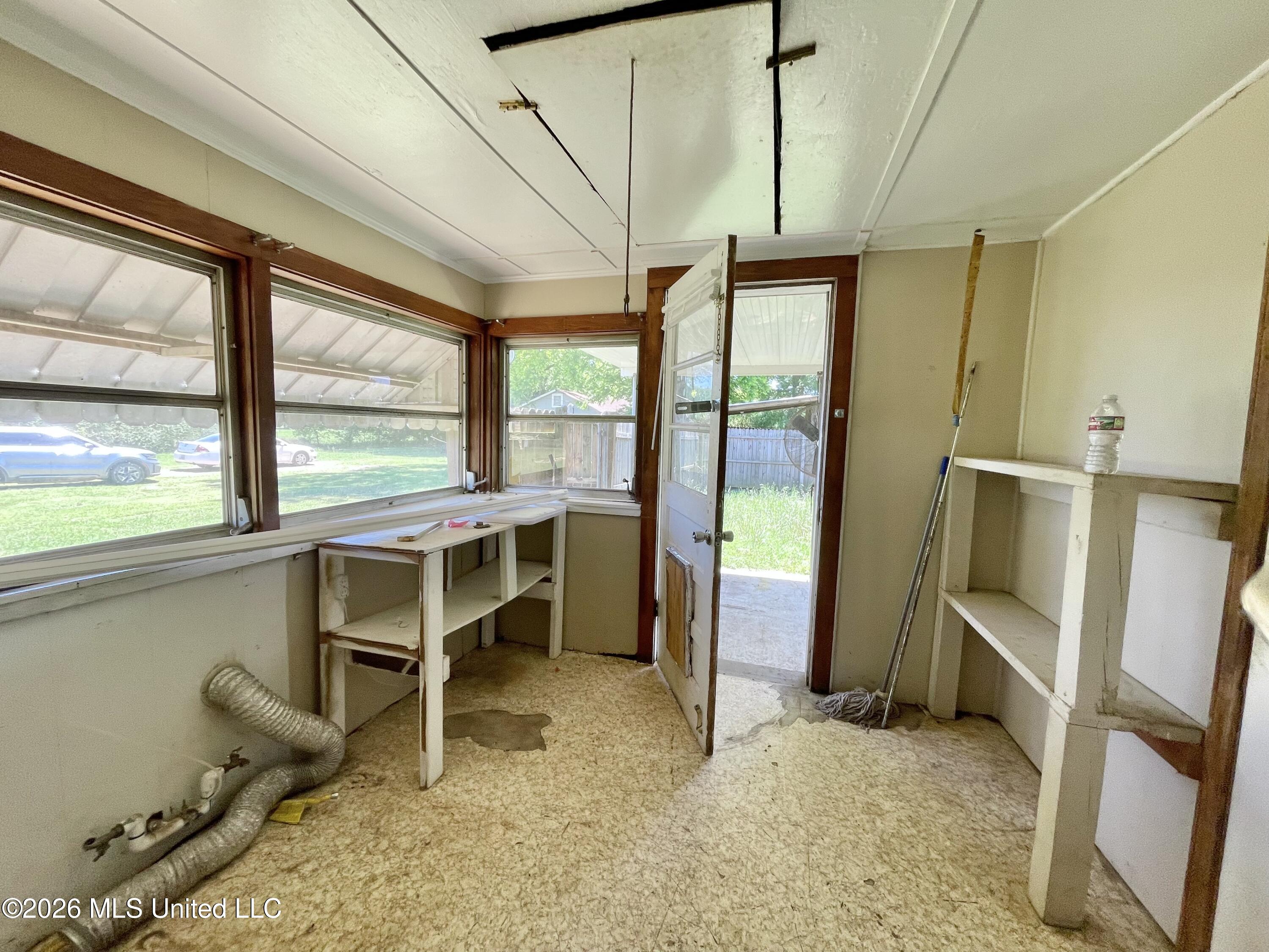 2269 Old Mobile Highway Property Photo 10