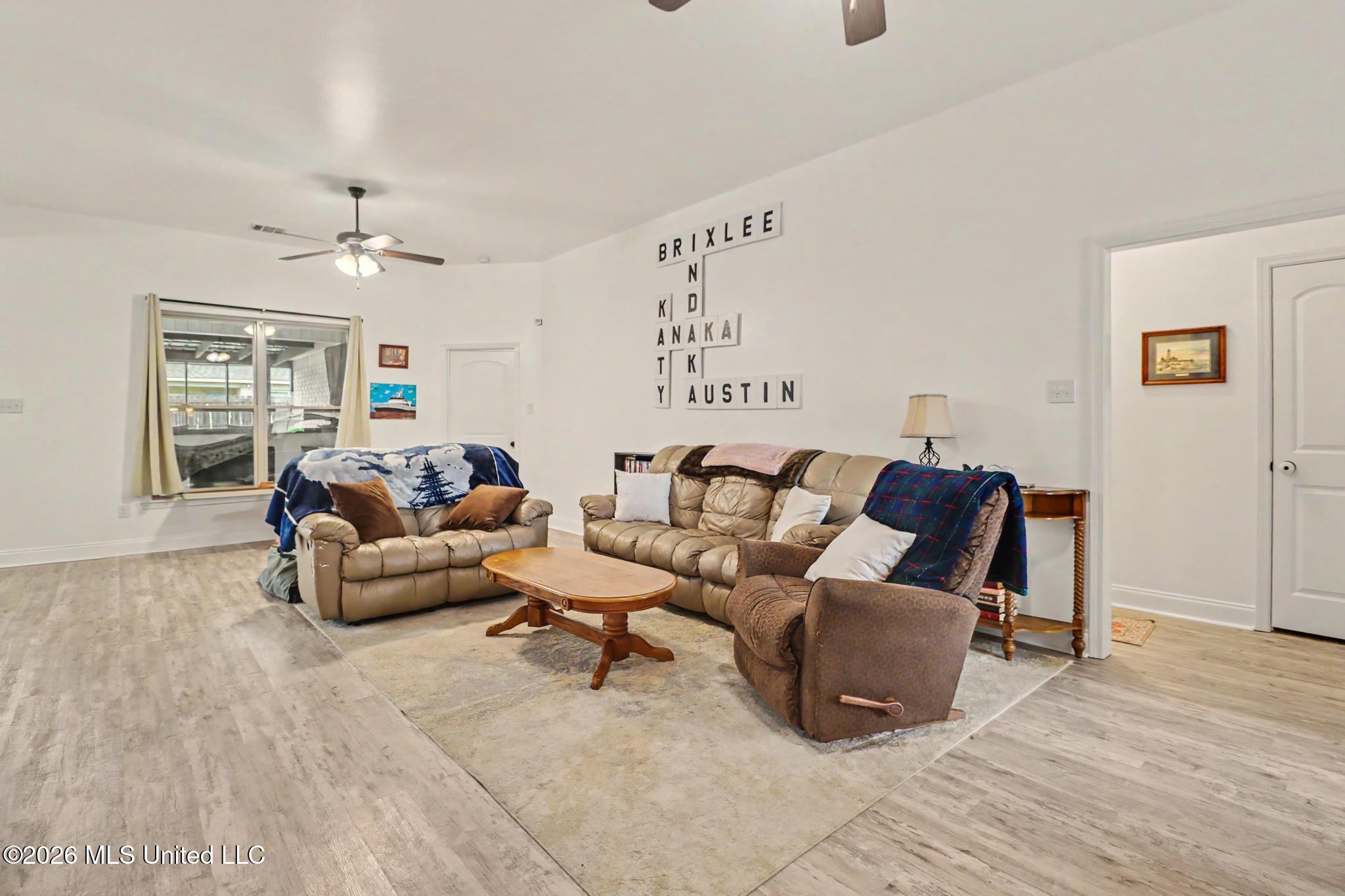 16820 Desmare Street Property Photo 3