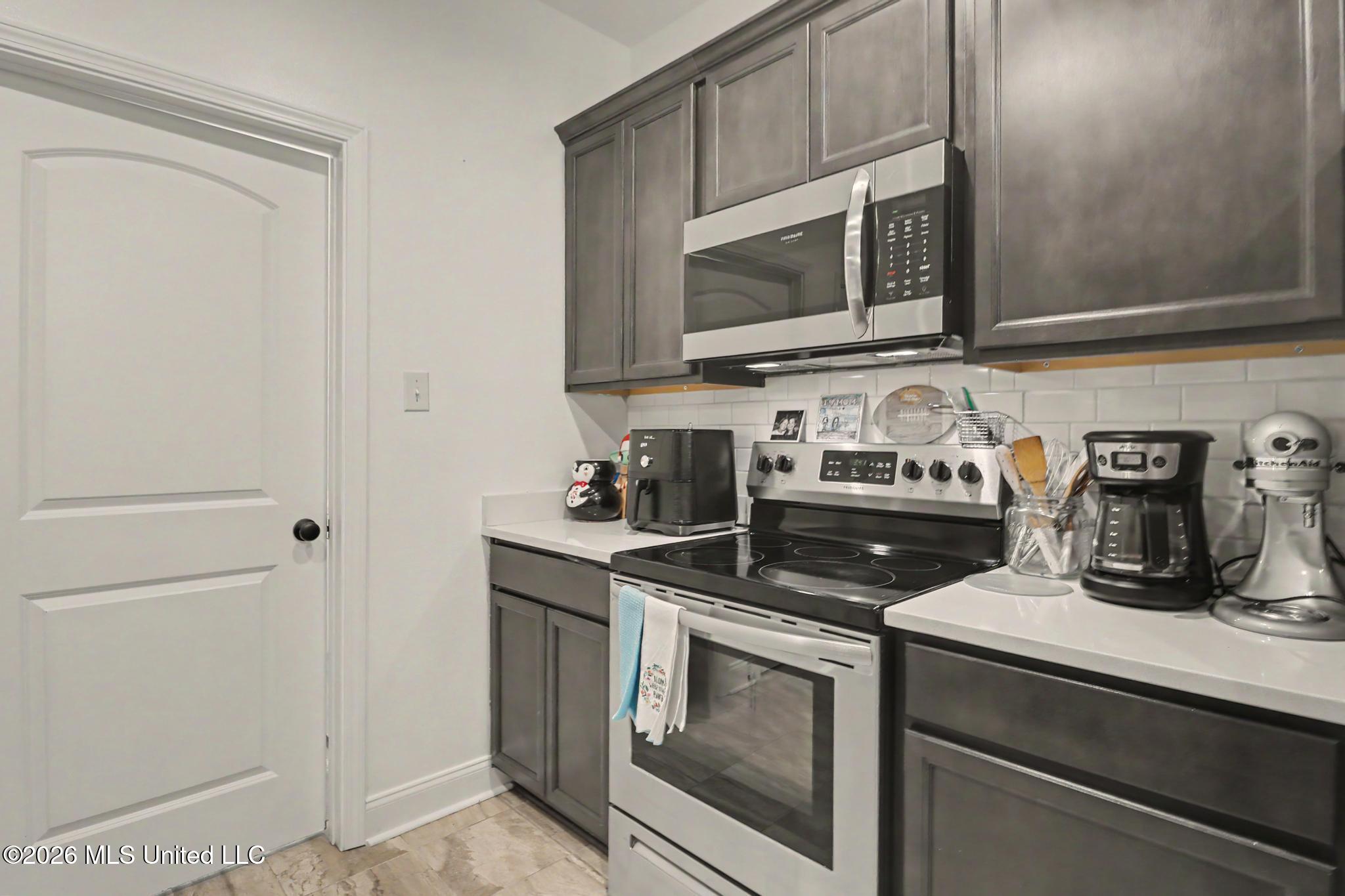 16820 Desmare Street Property Photo 7