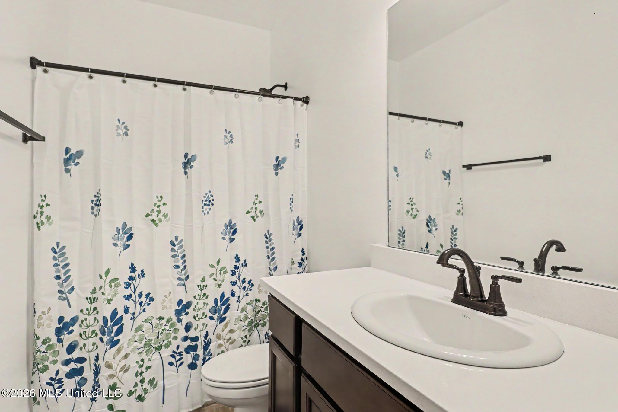 16820 Desmare Street Property Photo 13