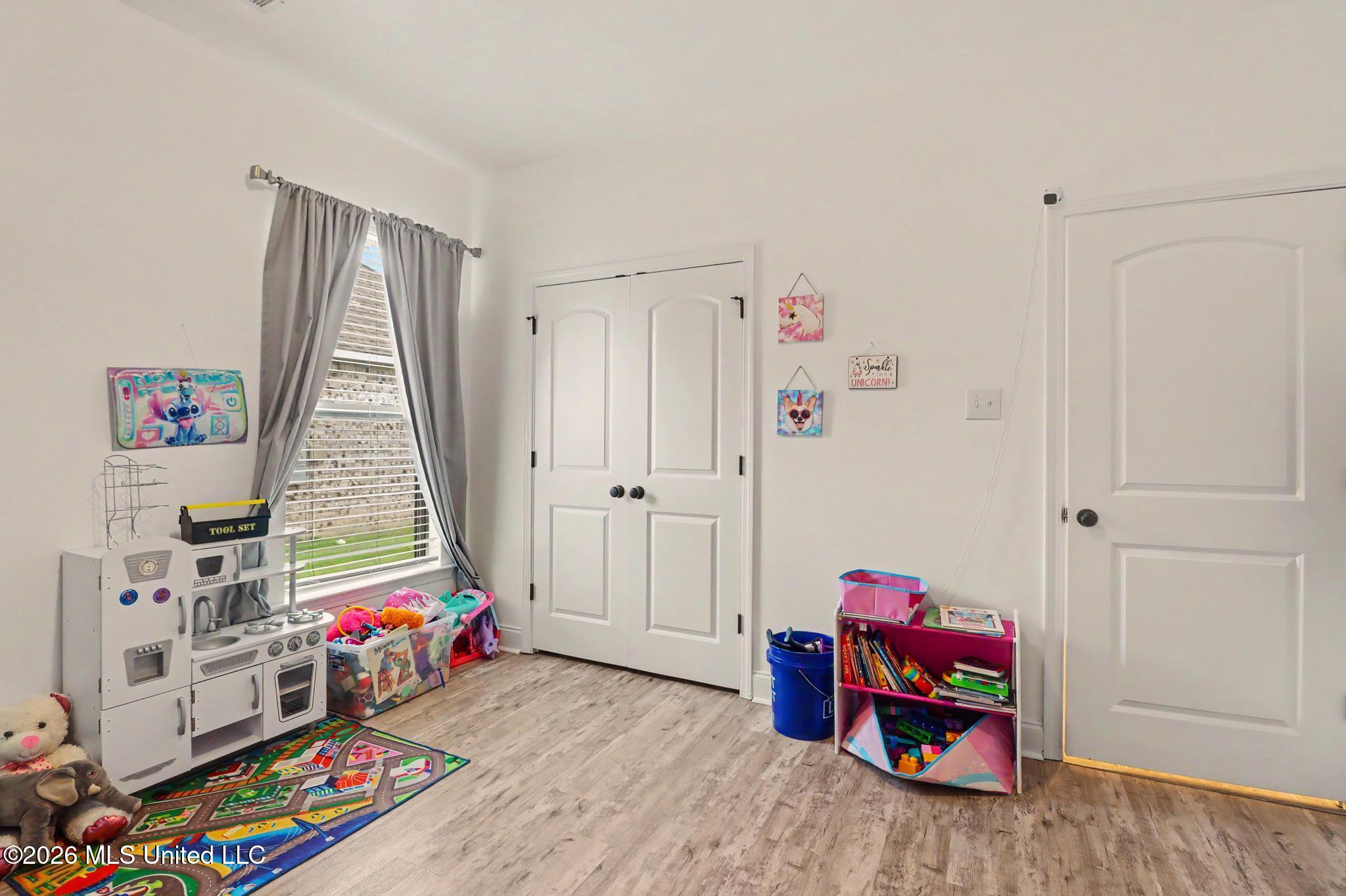 16820 Desmare Street Property Photo 14