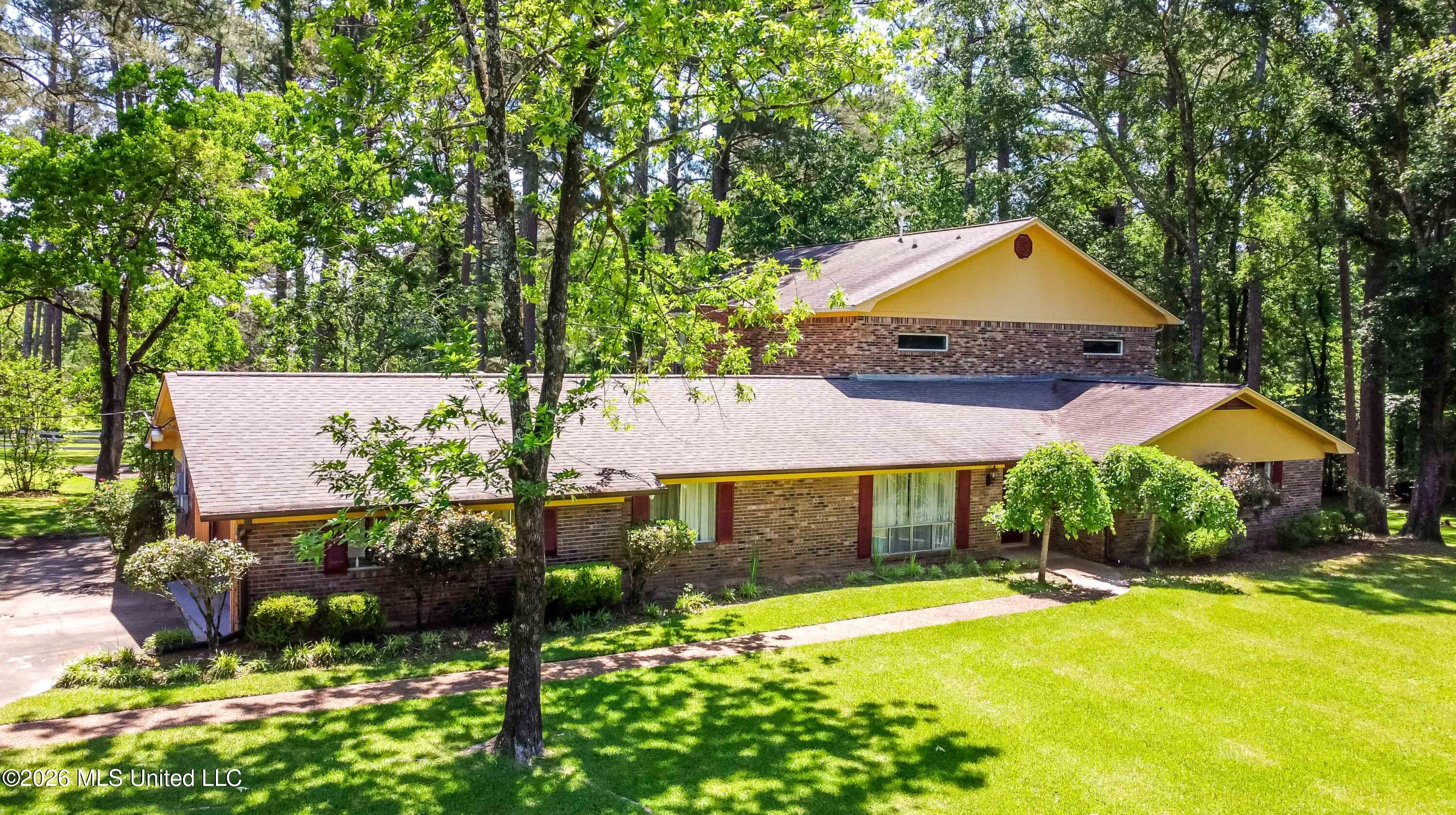 3830 Forest Hill Road Property Photo 3
