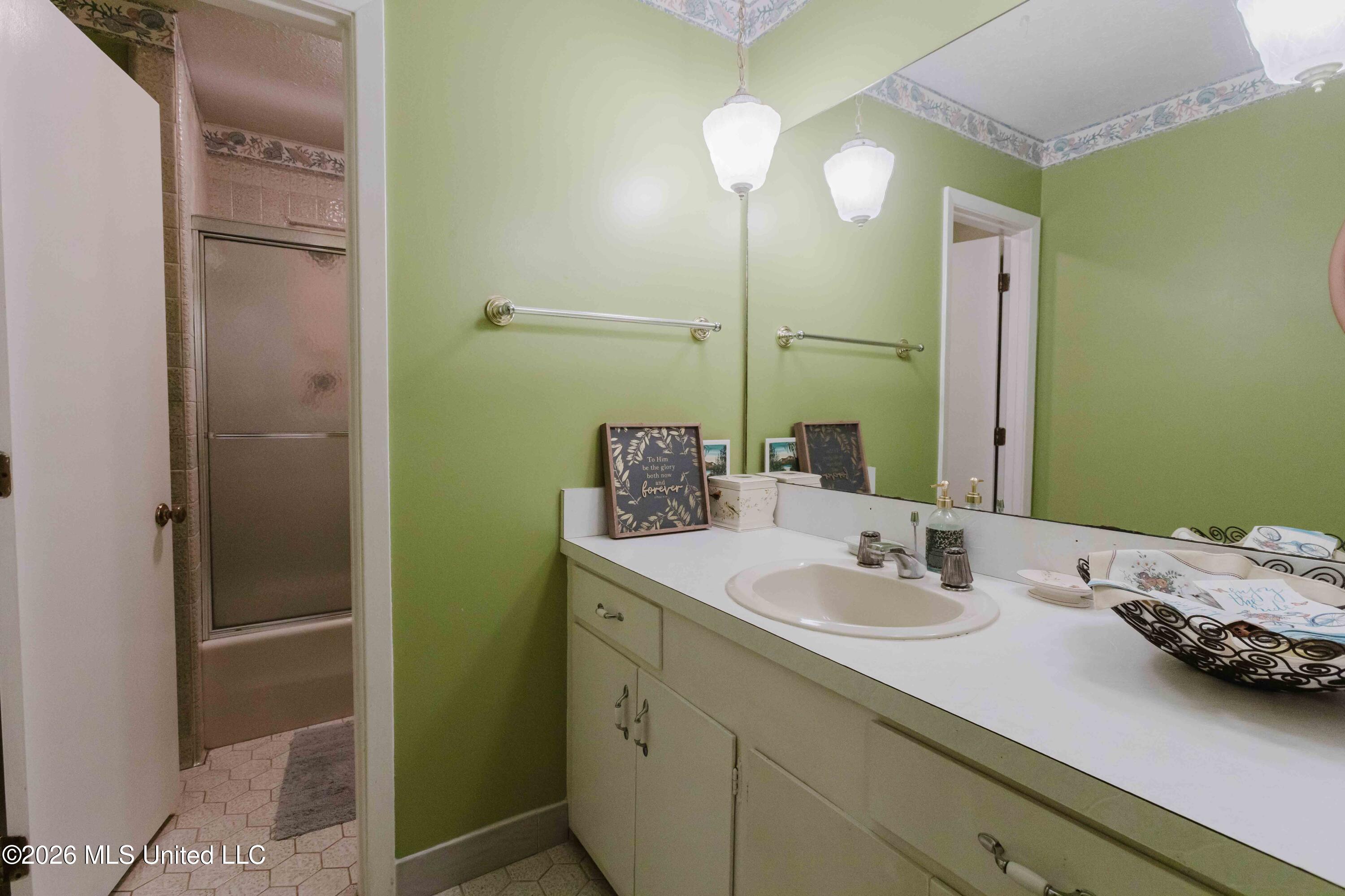 3830 Forest Hill Road Property Photo 24
