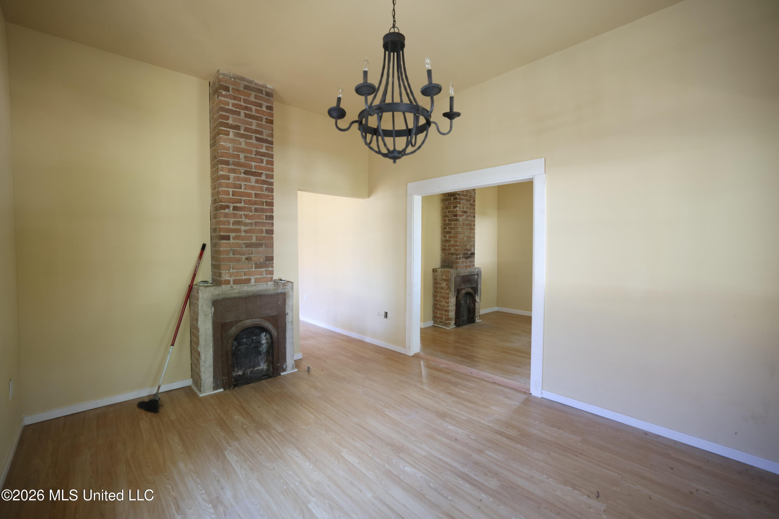 207 Saint Mary Street Property Photo 9