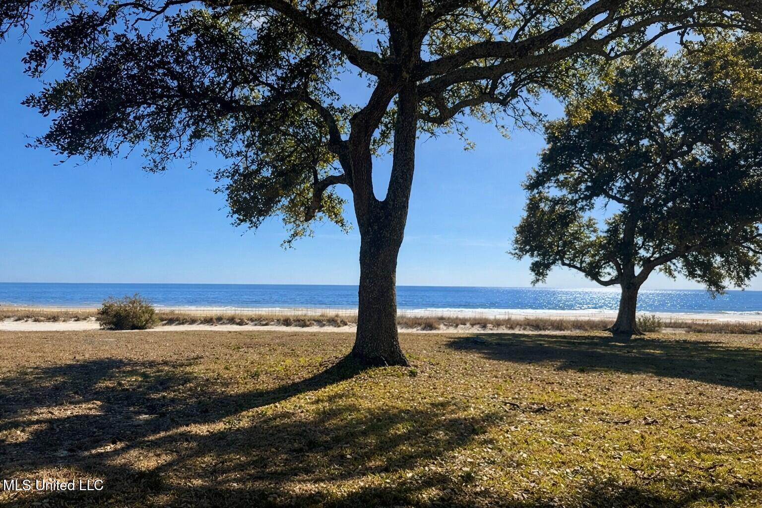 517 N Beach Boulevard Property Photo 1