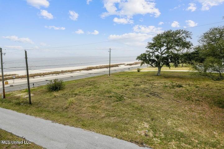517 N Beach Boulevard Property Photo 14