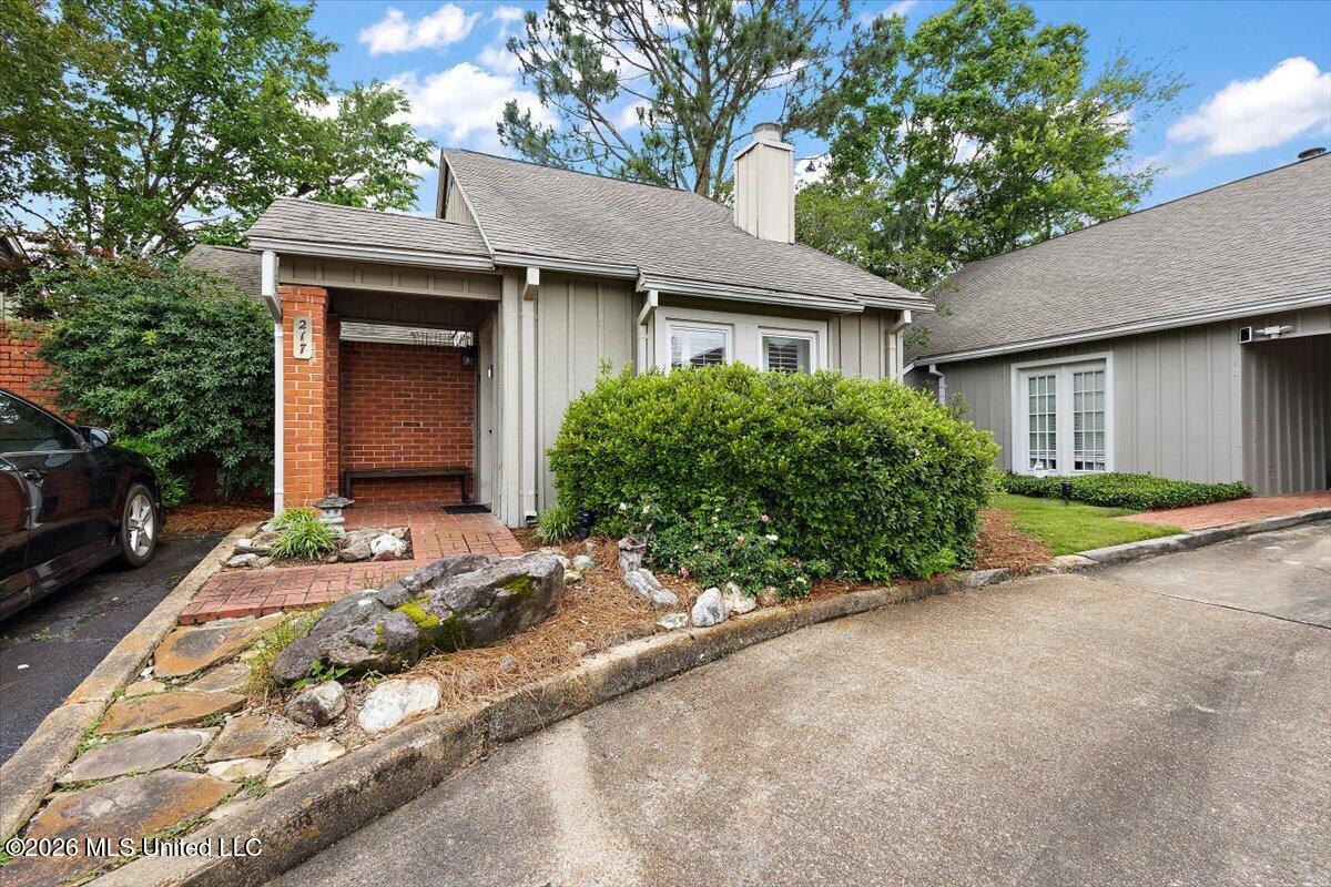 217 River Place 2 Property Photo 1