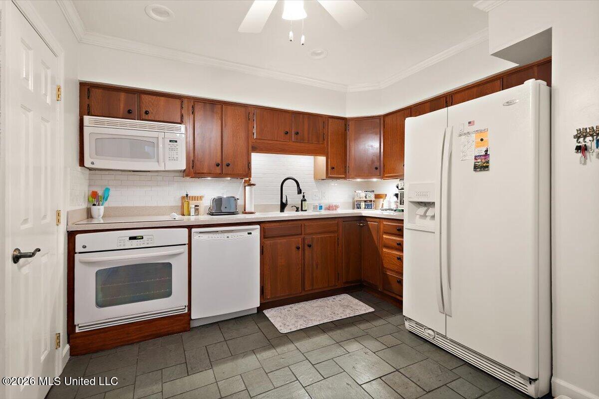 217 River Place 2 Property Photo 9