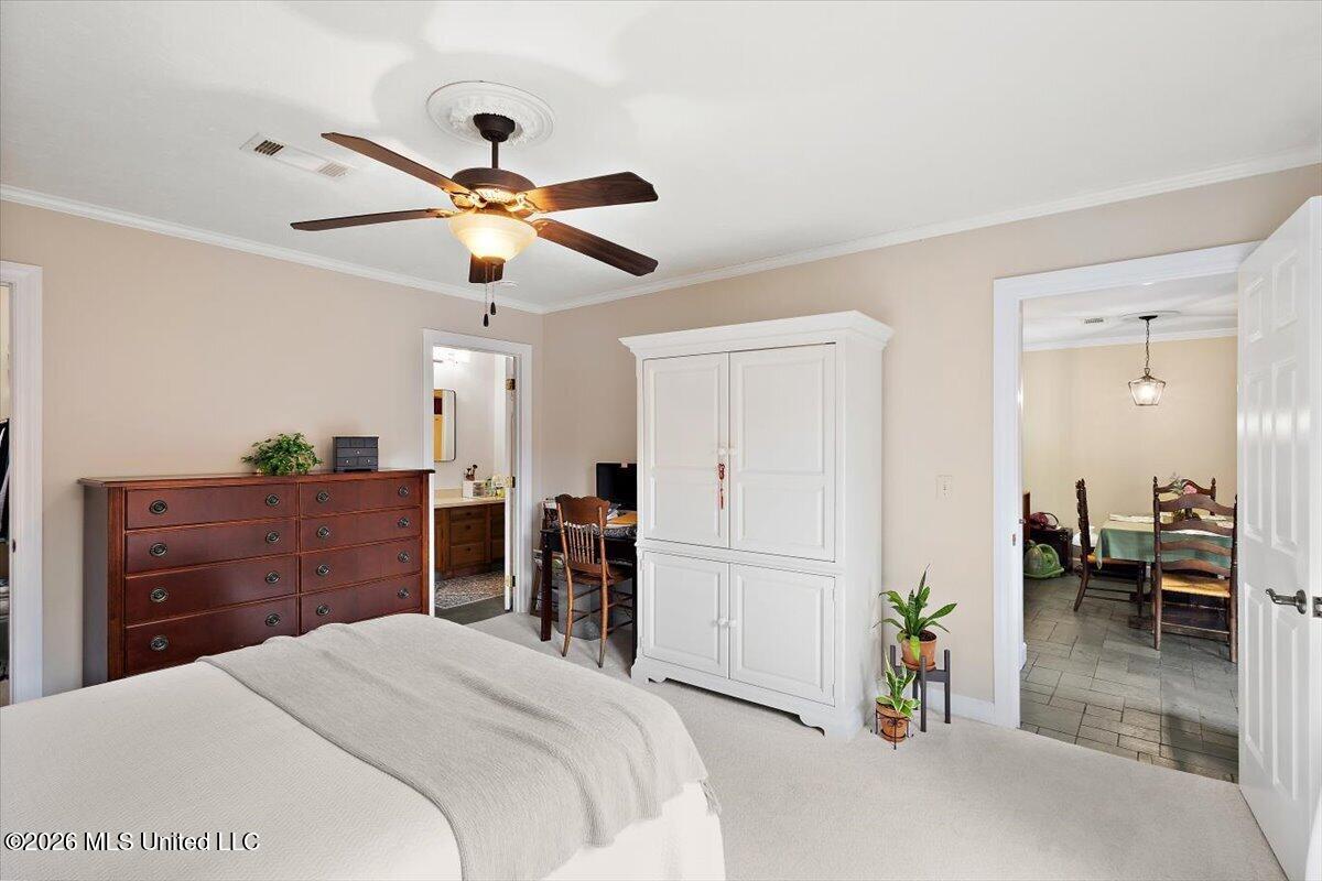 217 River Place 2 Property Photo 13