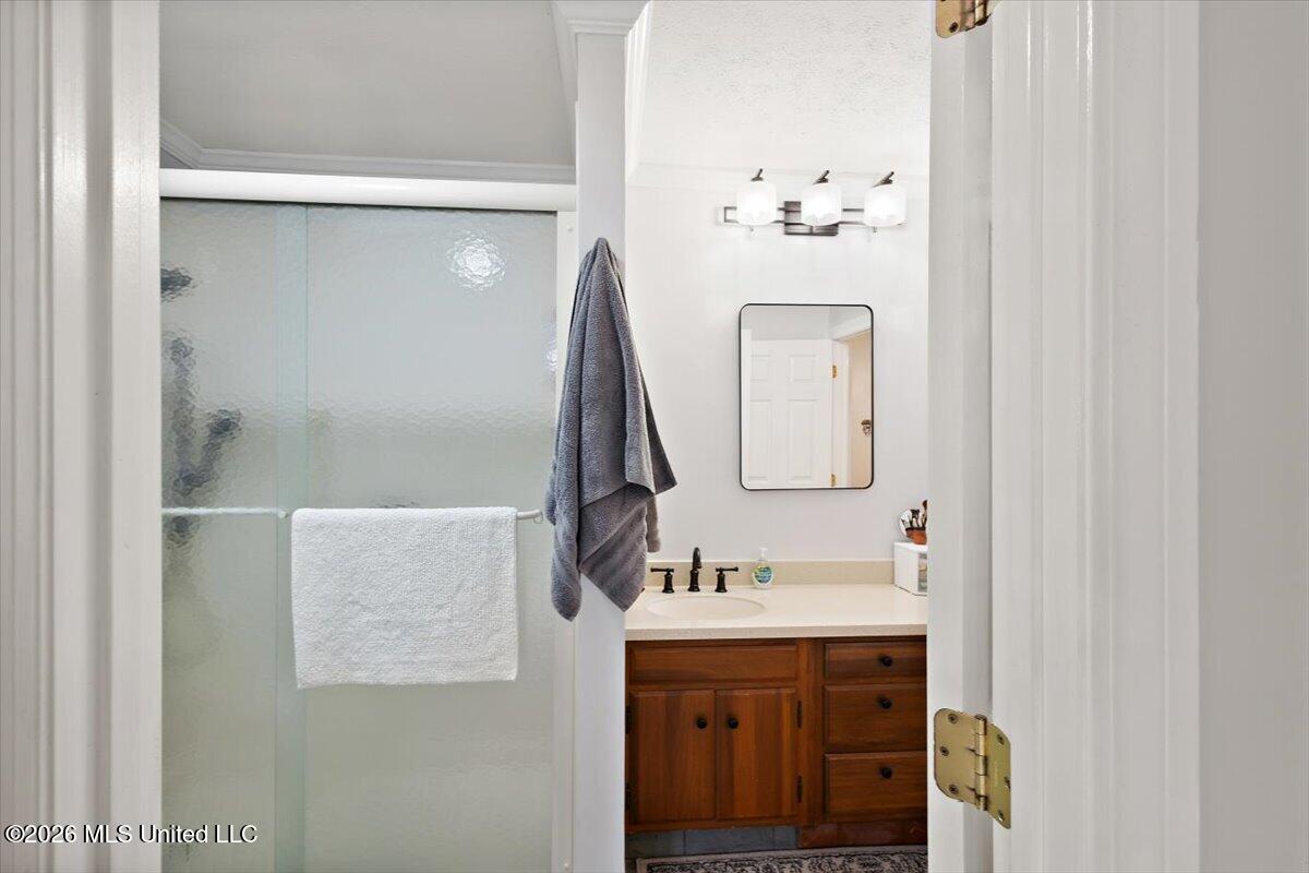 217 River Place 2 Property Photo 14