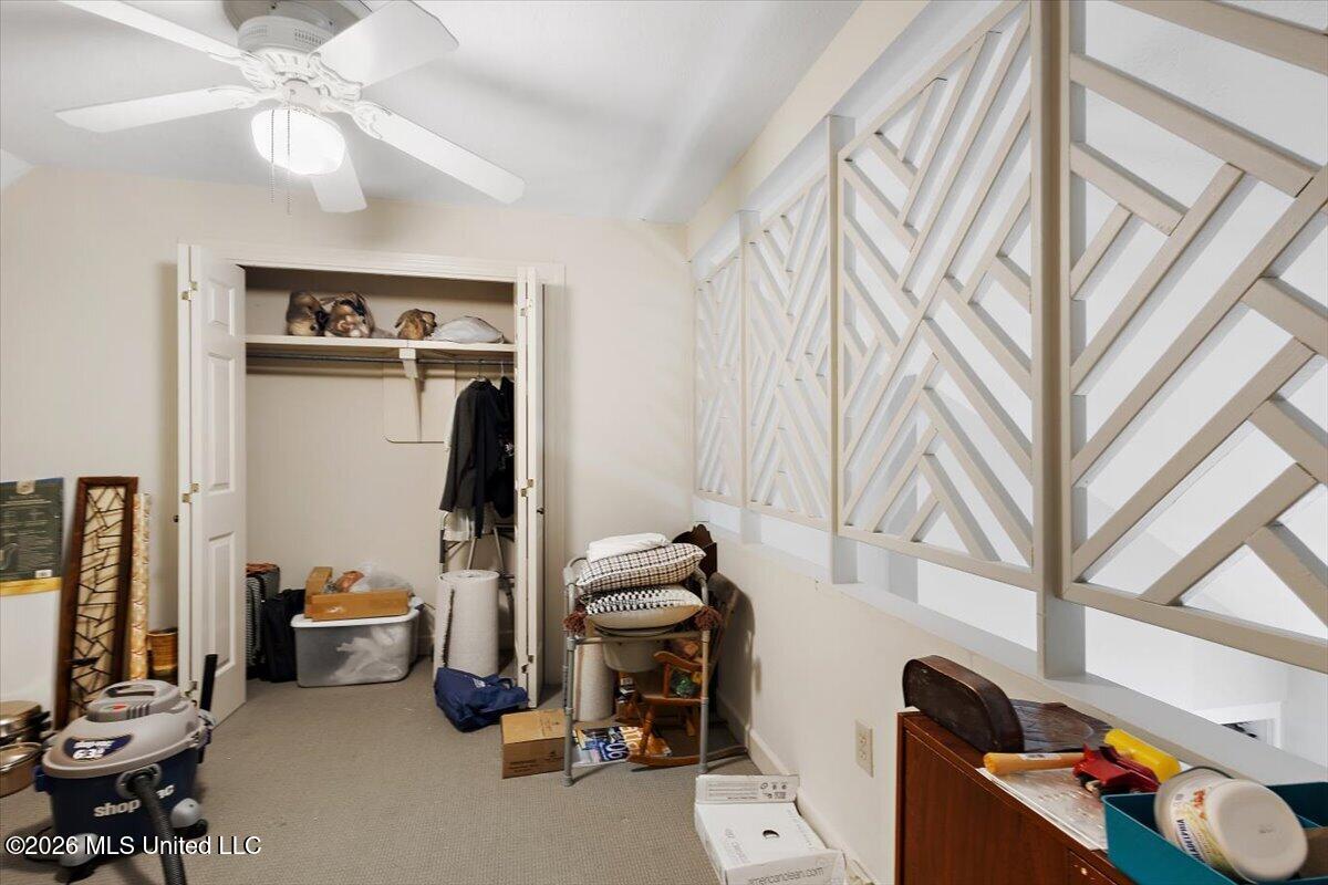 217 River Place 2 Property Photo 19