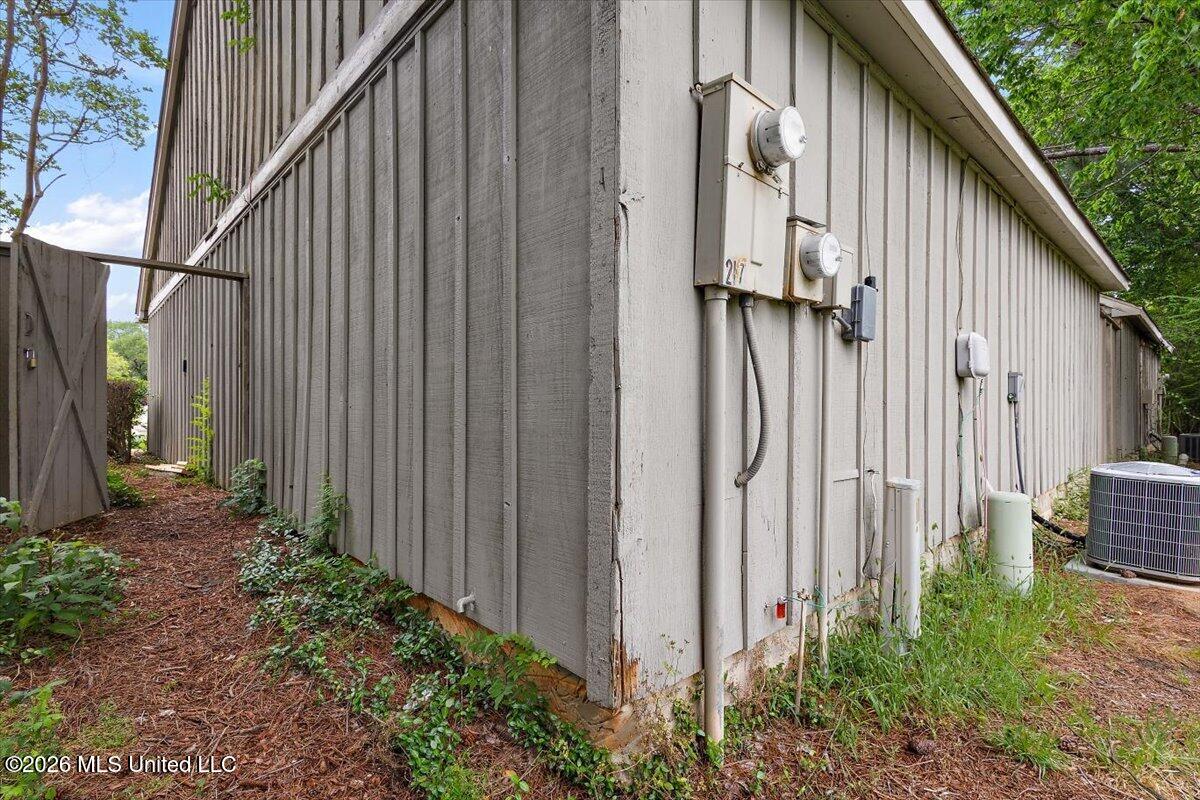 217 River Place 2 Property Photo 21