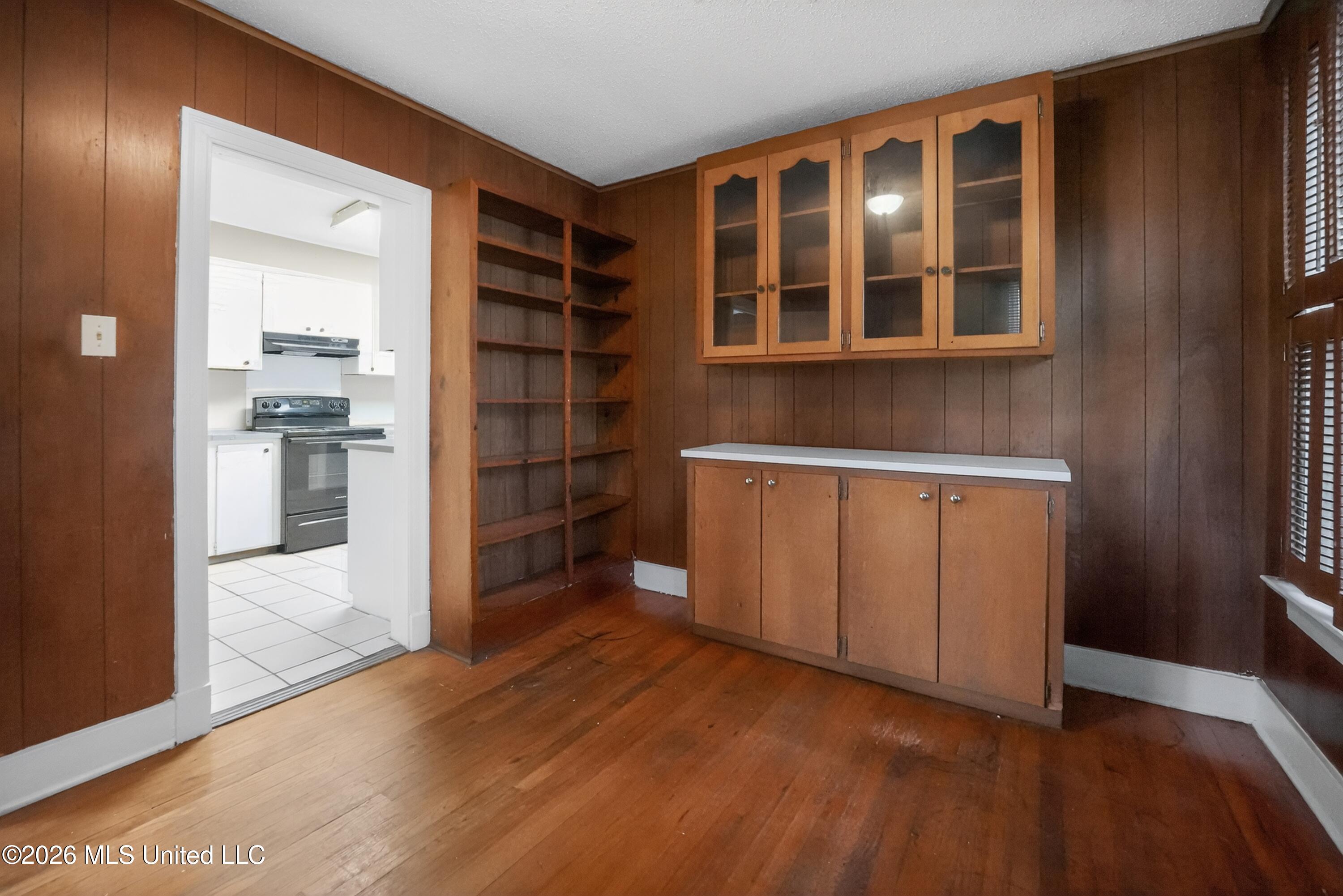 3021 Downing Street Property Photo 11