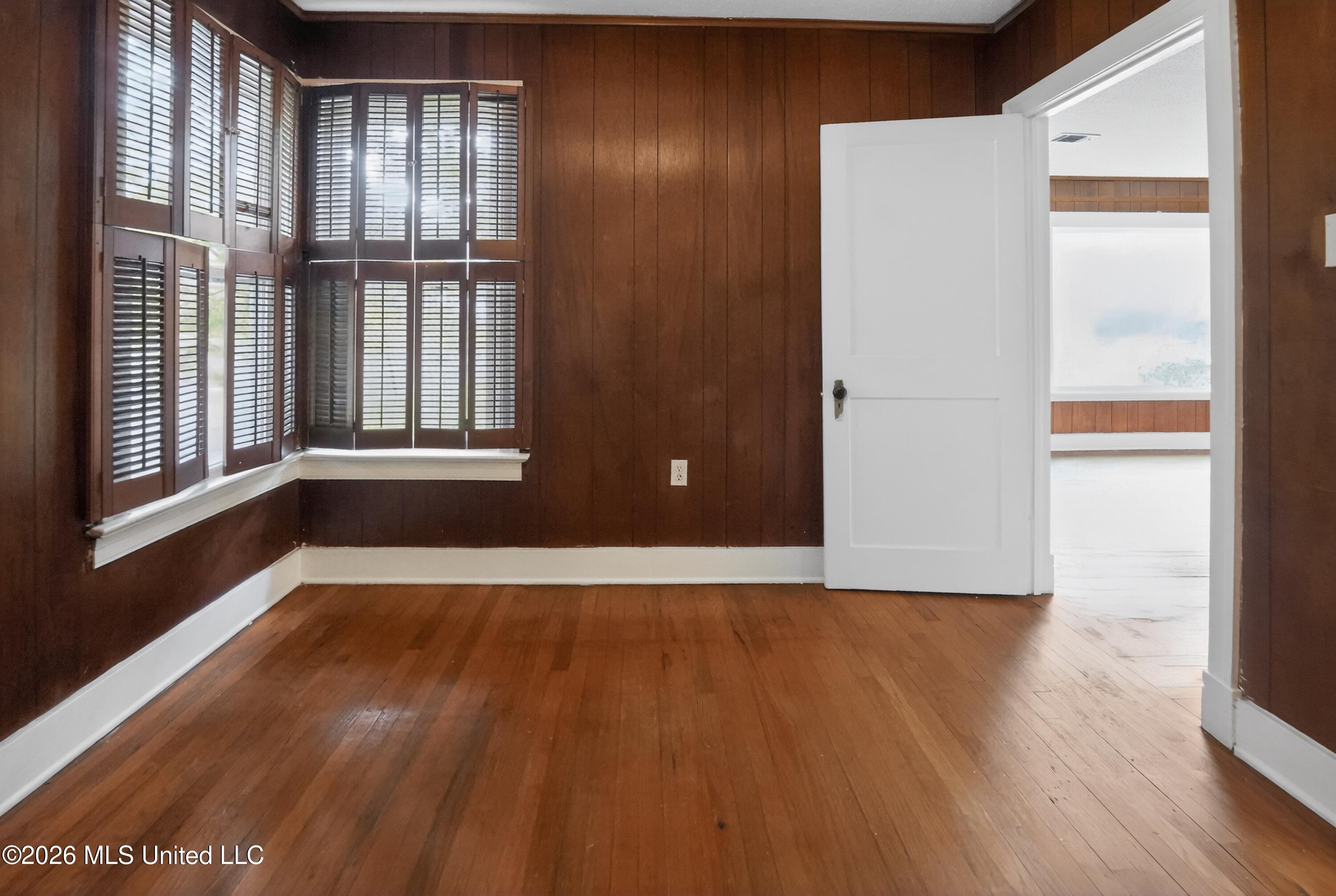 3021 Downing Street Property Photo 14